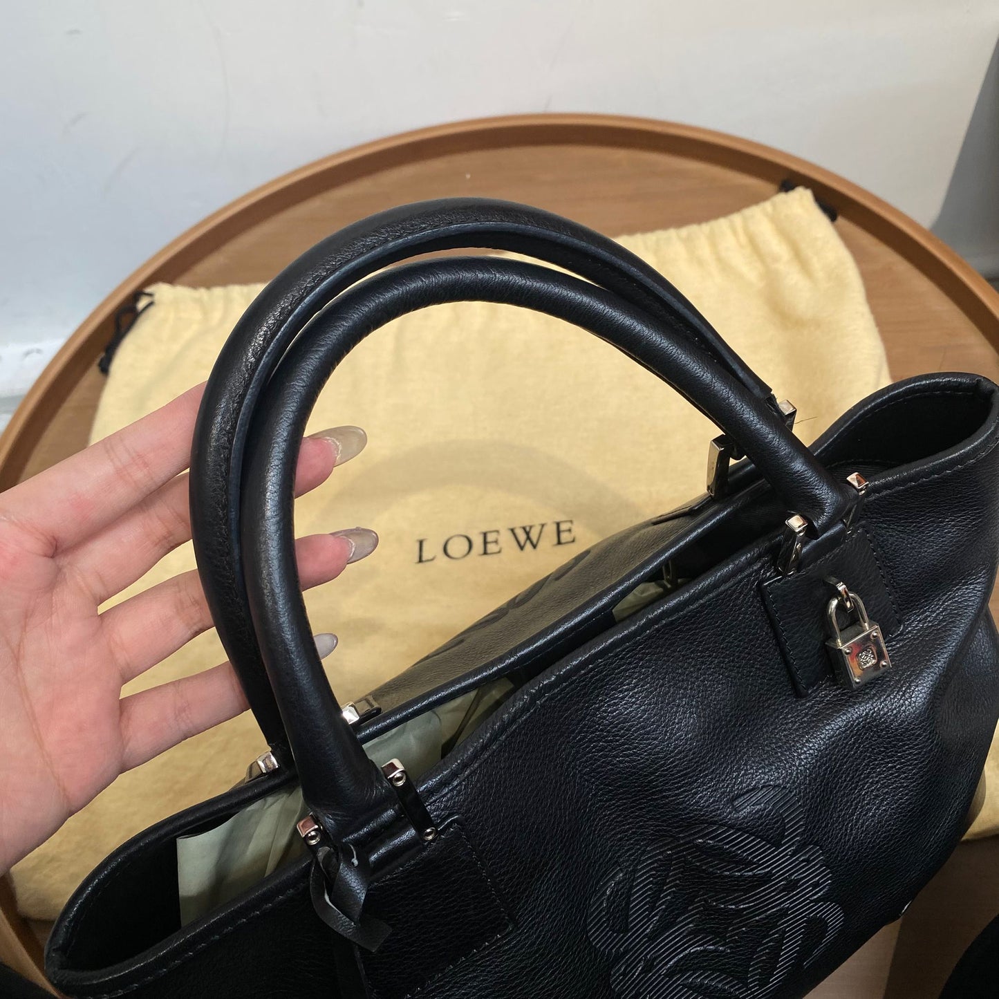 LOEWE 手挽袋 有塵袋