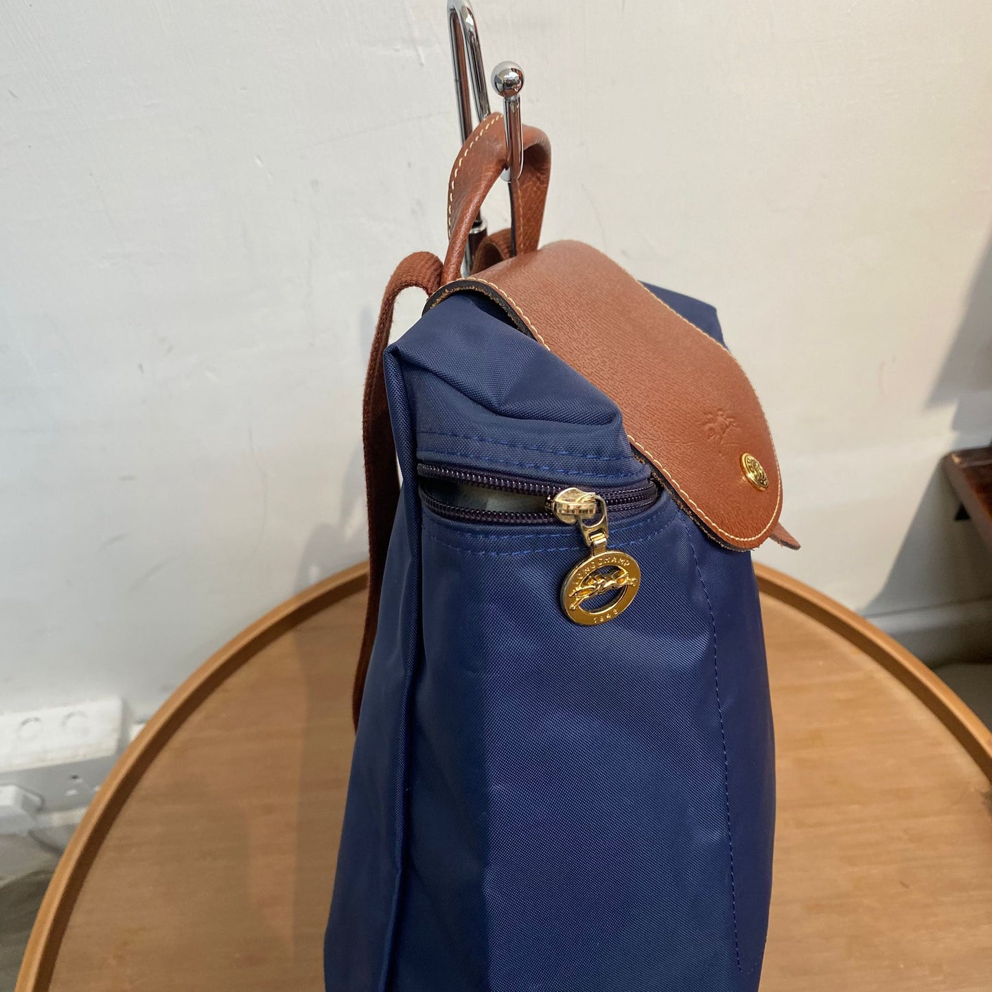 LONGCHAMP 深藍背囊