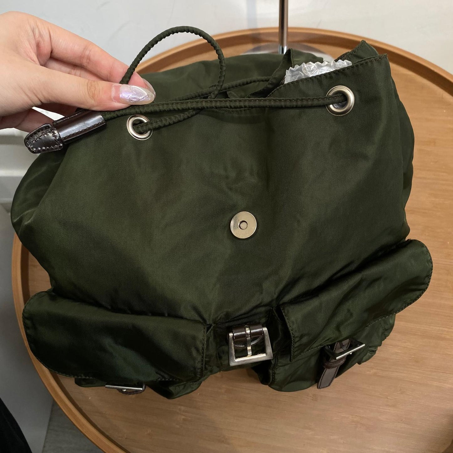 Prada軍綠背囊