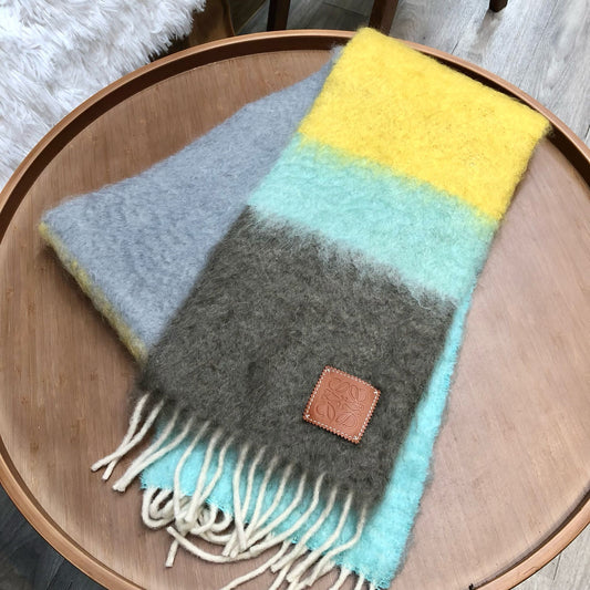 LOEWE雪糕拼色頸巾