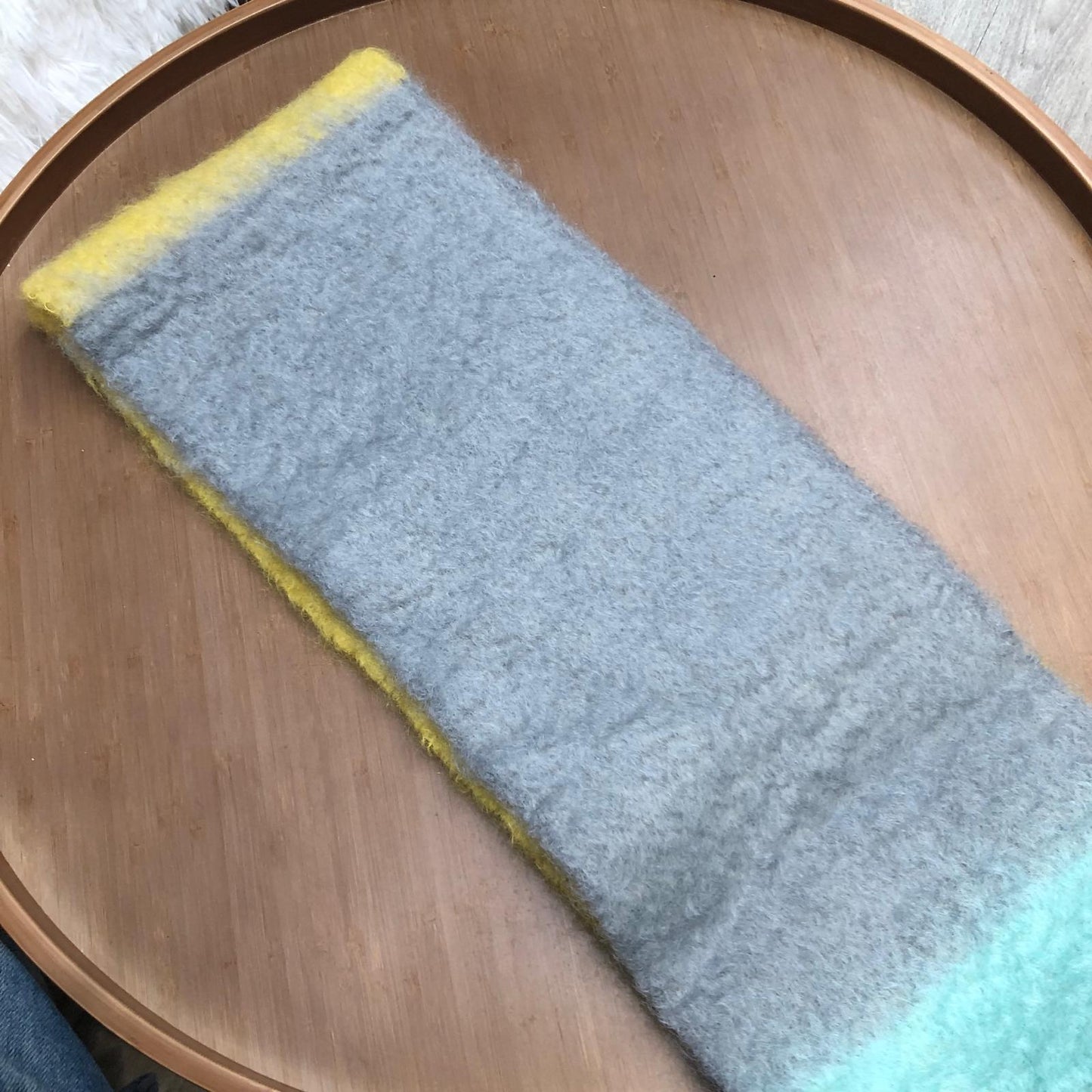 LOEWE雪糕拼色頸巾