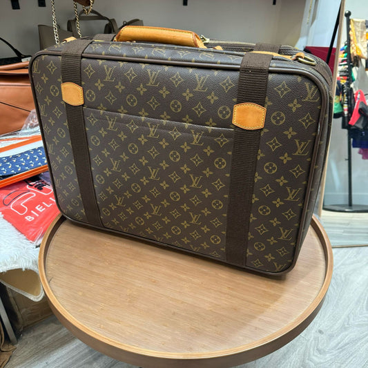 LV 行李箱