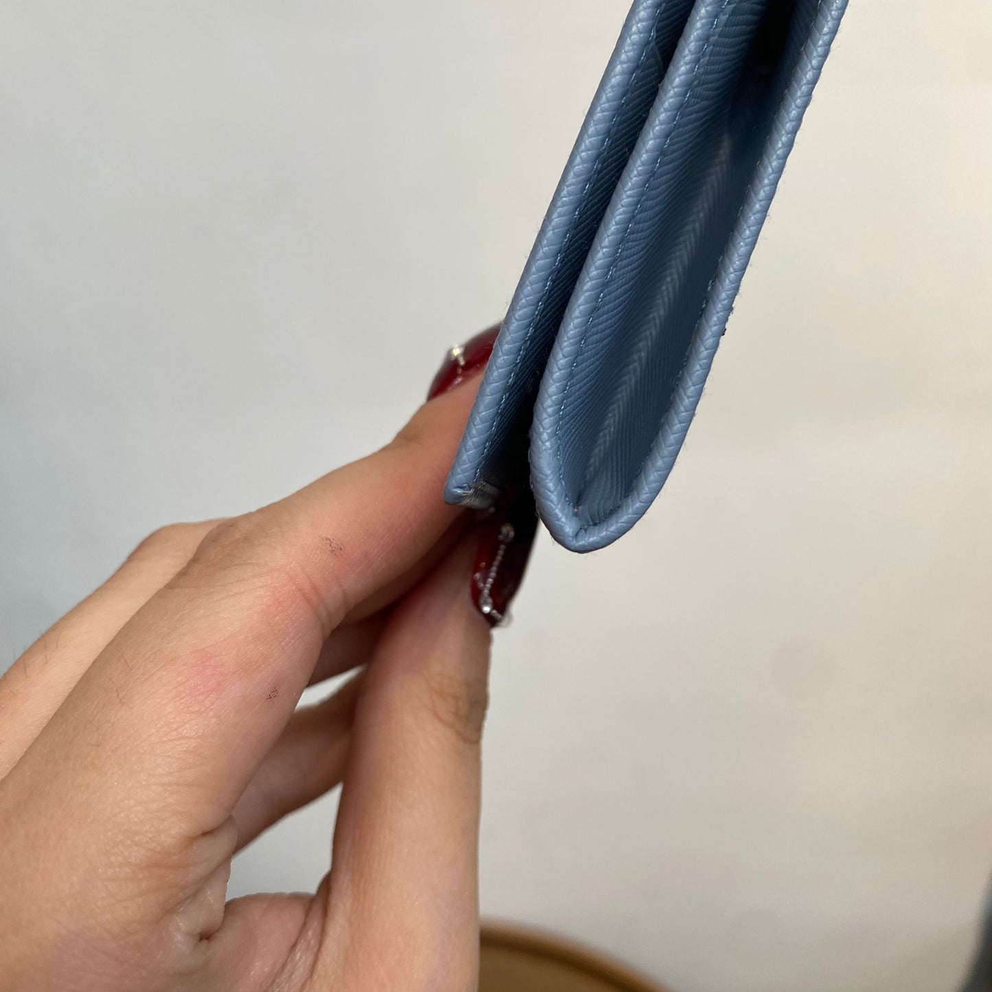 Prada淺藍卡片套 有盒