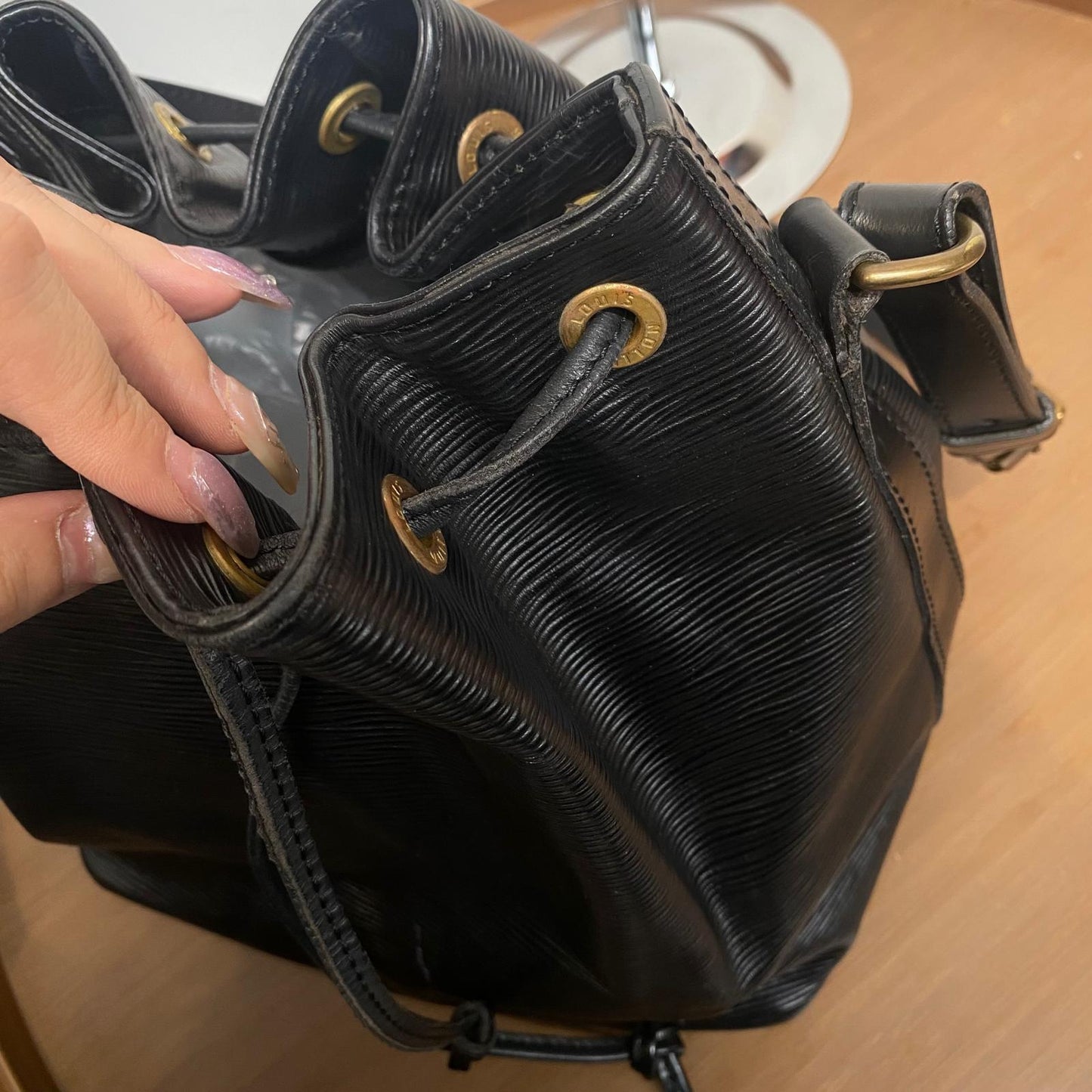 LV EPI 水波紋水桶袋 M59012
