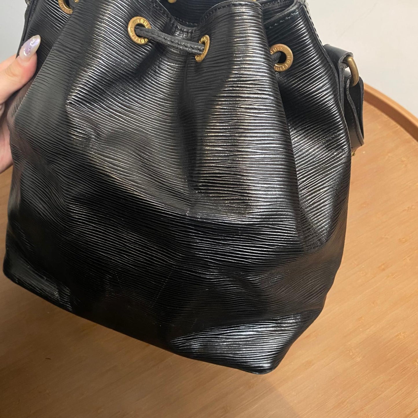 LV EPI 水波紋水桶袋 M59012