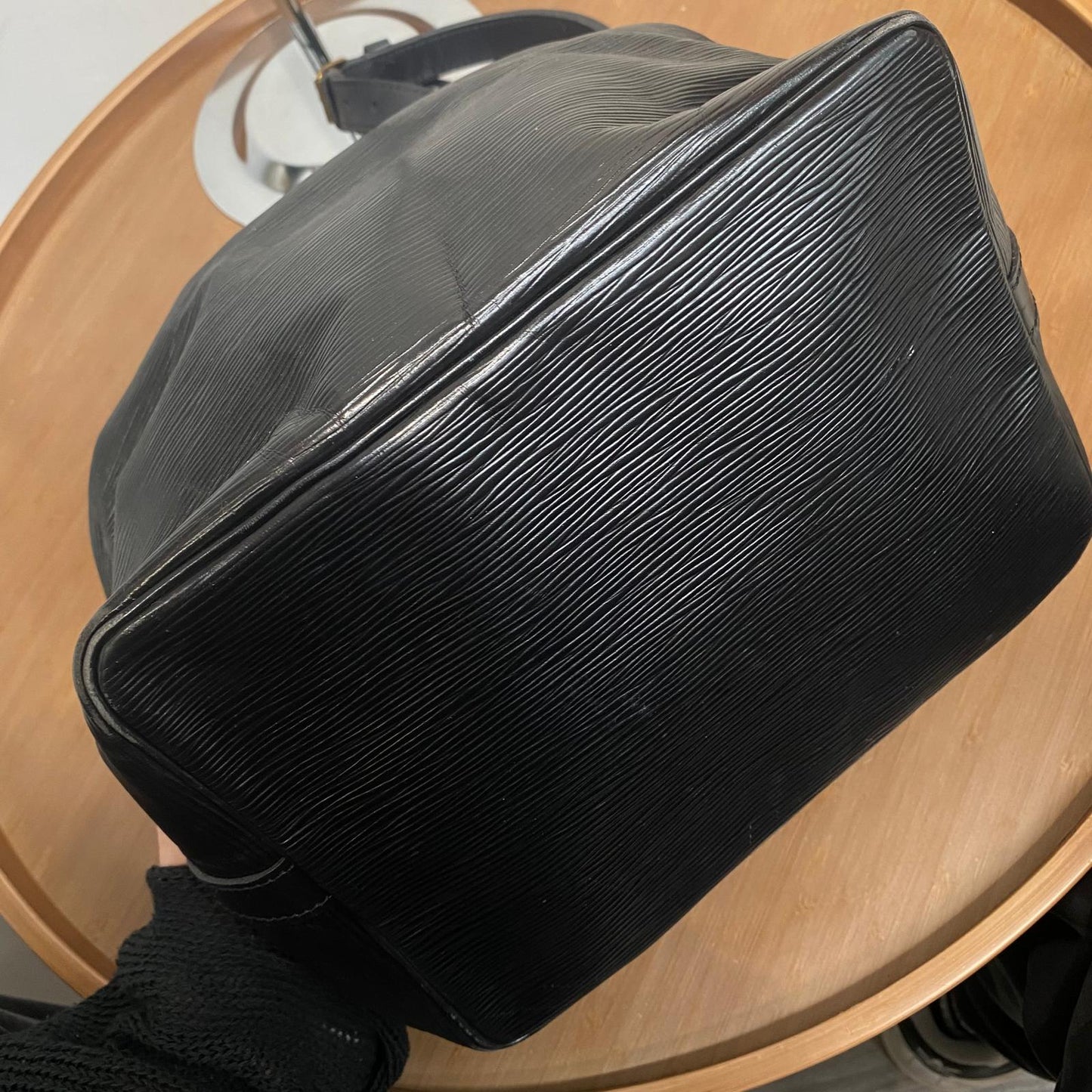 LV EPI 水波紋水桶袋 M59012