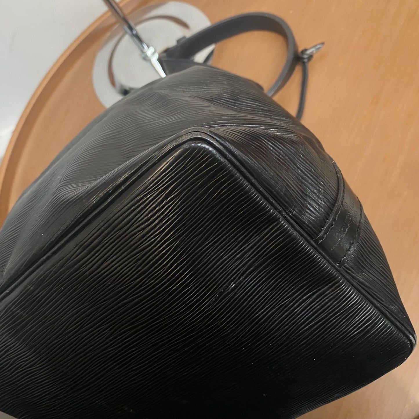 LV EPI 水波紋水桶袋 M59012