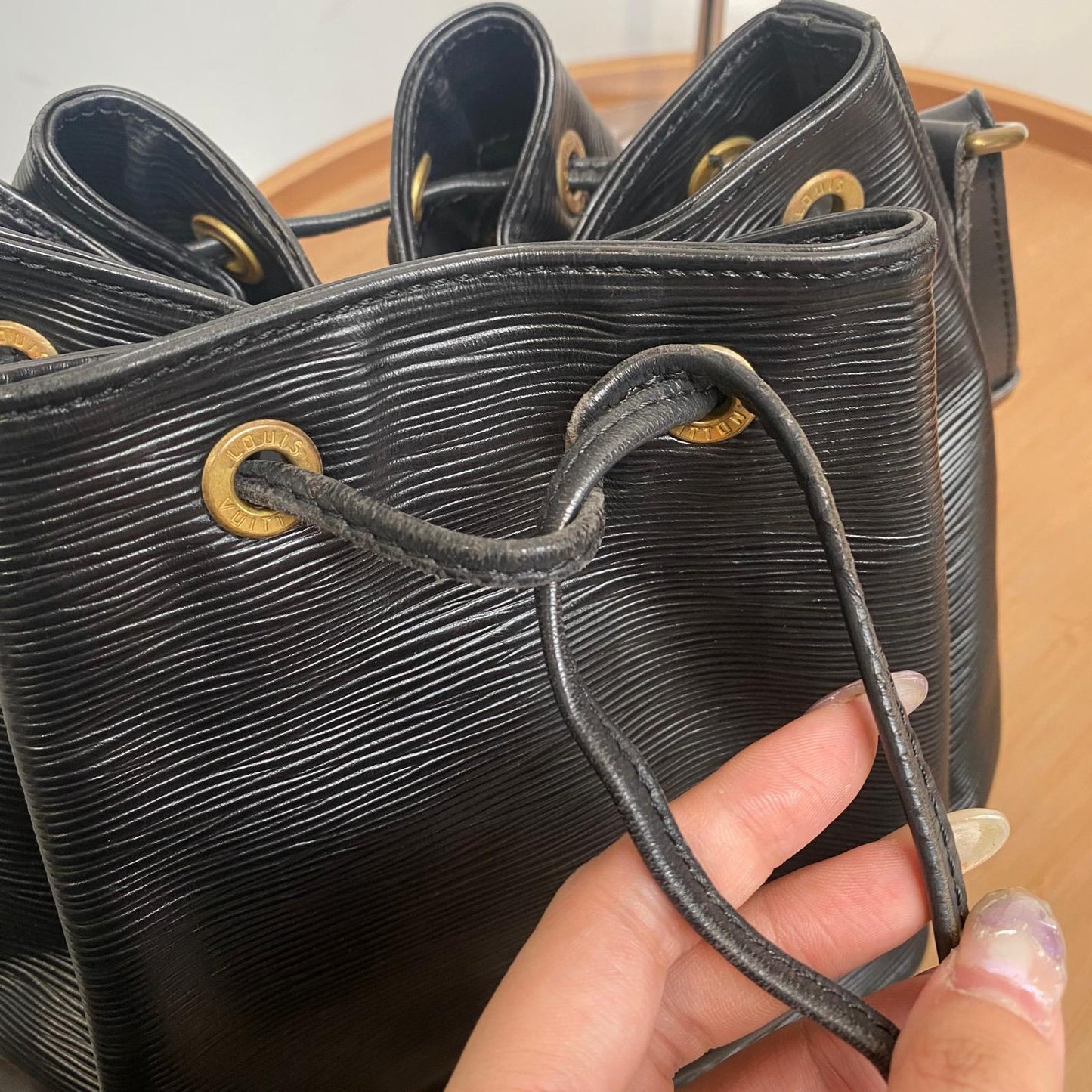 LV EPI 水波紋水桶袋 M59012
