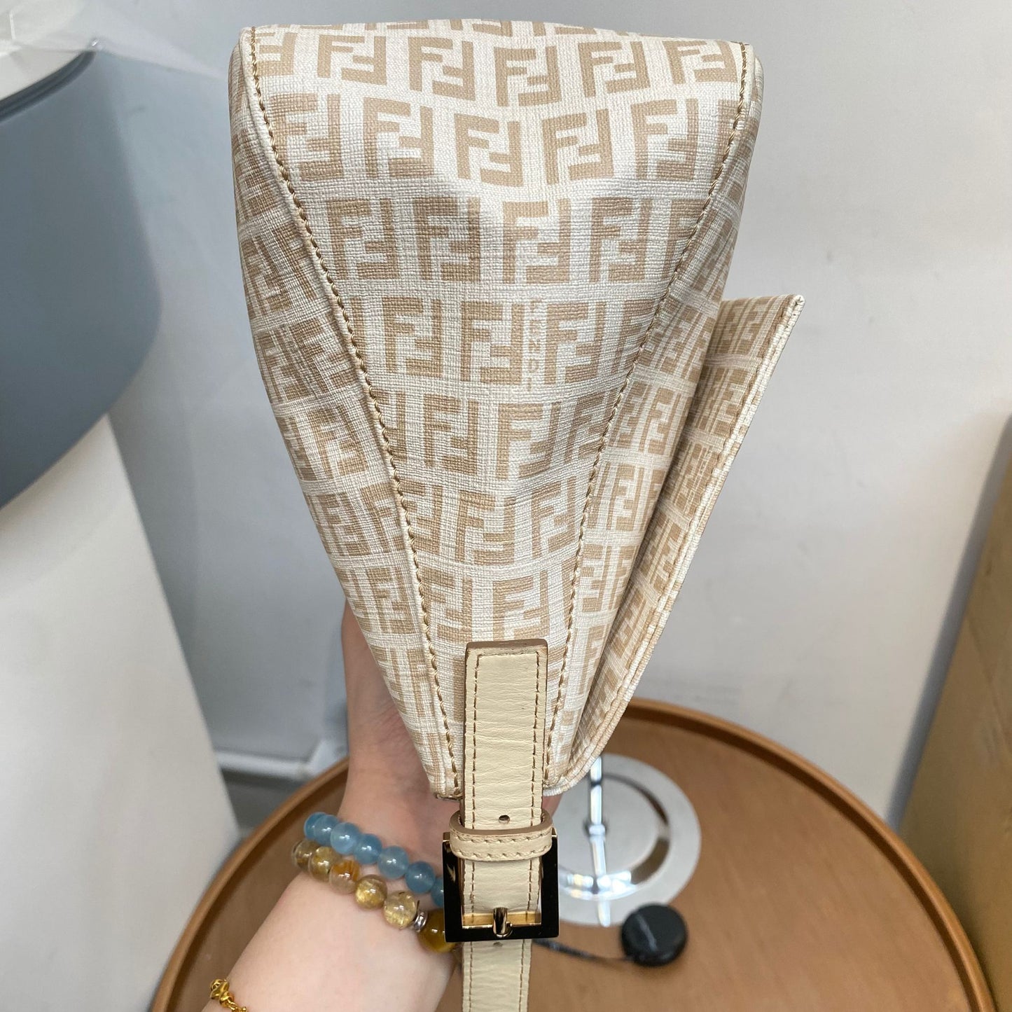 Fendi 白色法棍