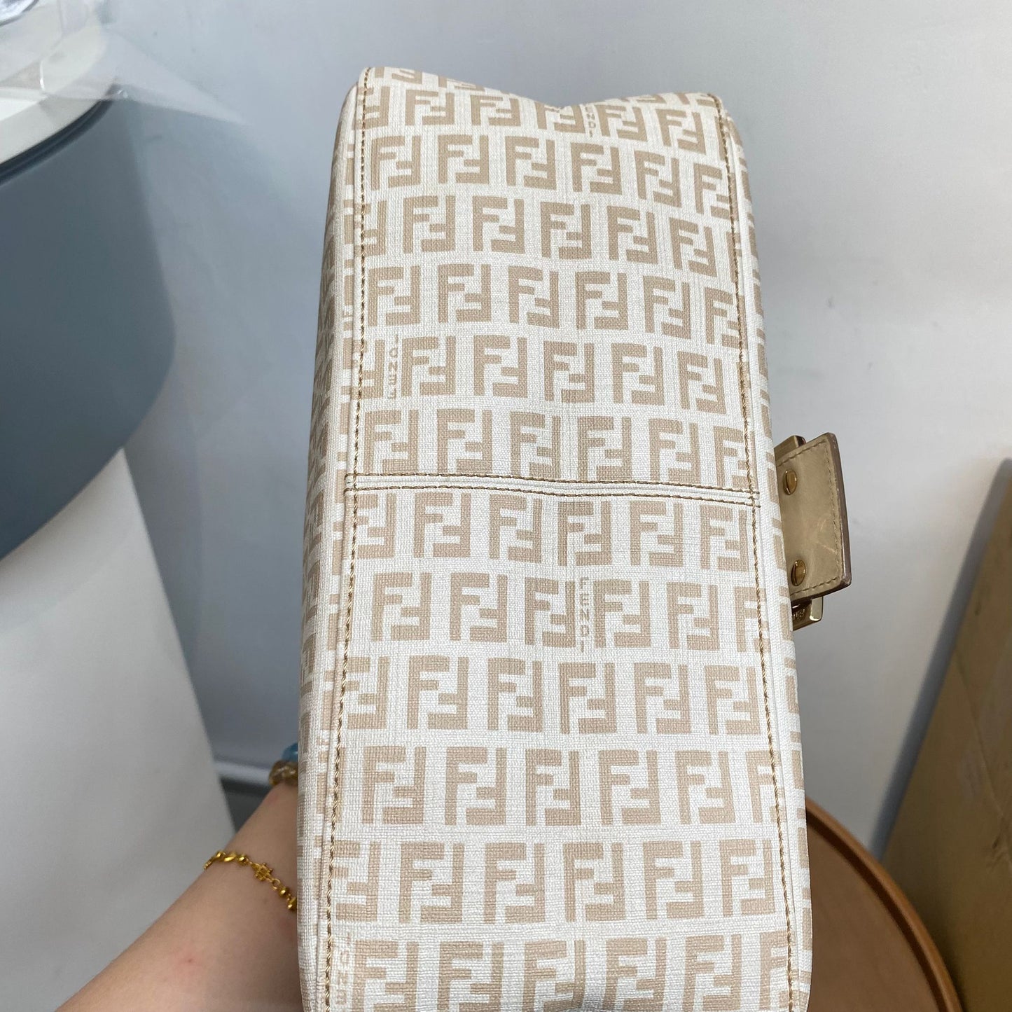 Fendi 白色法棍