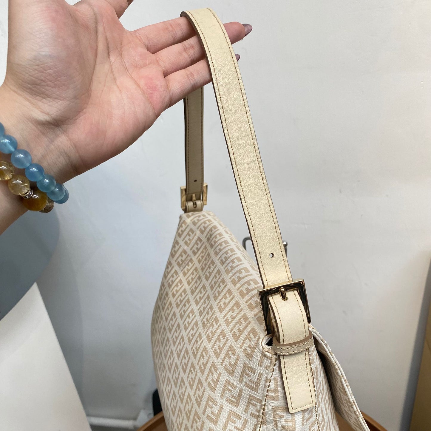 Fendi 白色法棍