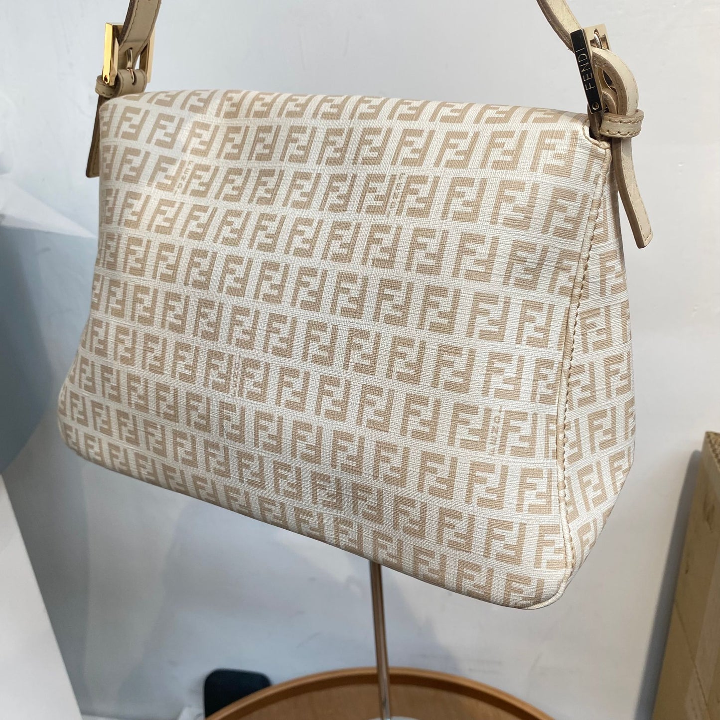 Fendi 白色法棍