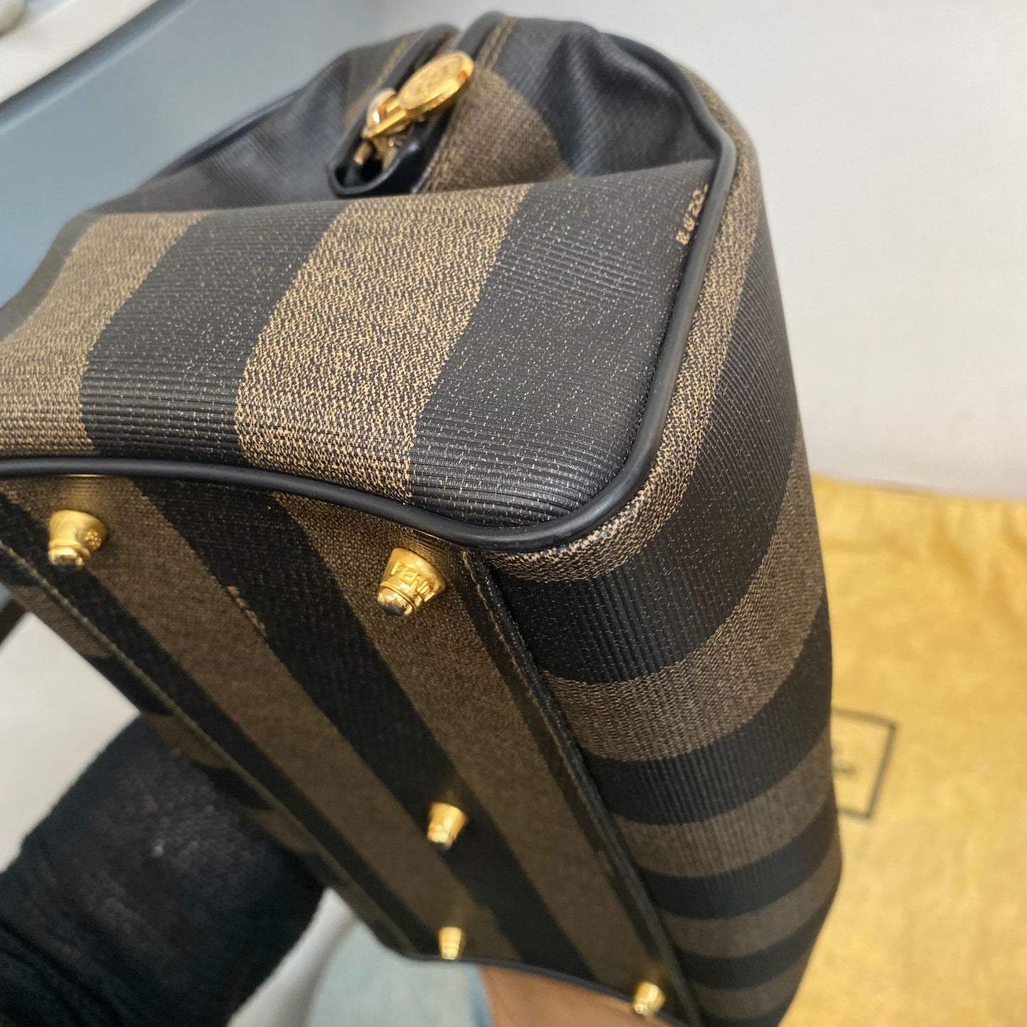Fendi Boston 有塵袋
