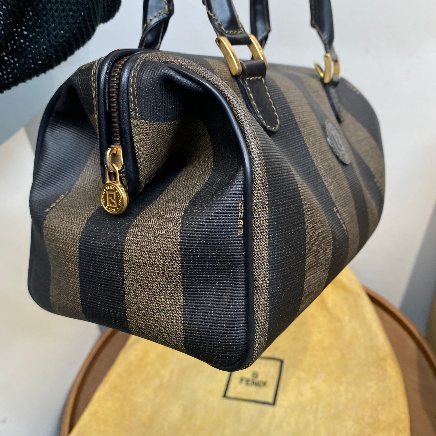 Fendi Boston 有塵袋