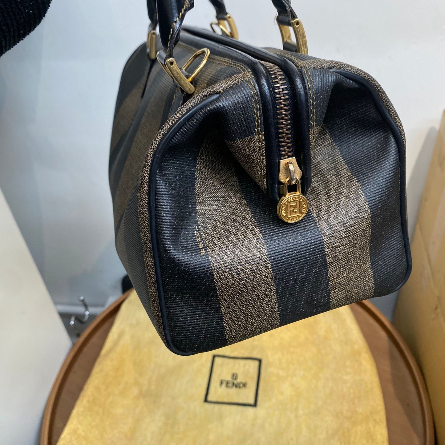 Fendi Boston 有塵袋
