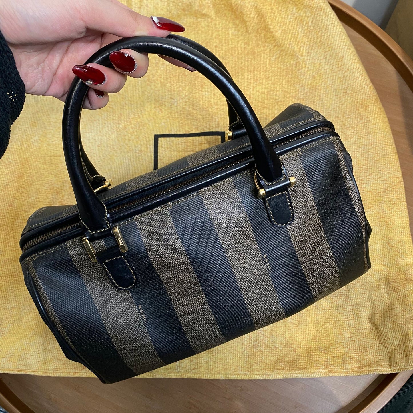 Fendi Boston 有塵袋
