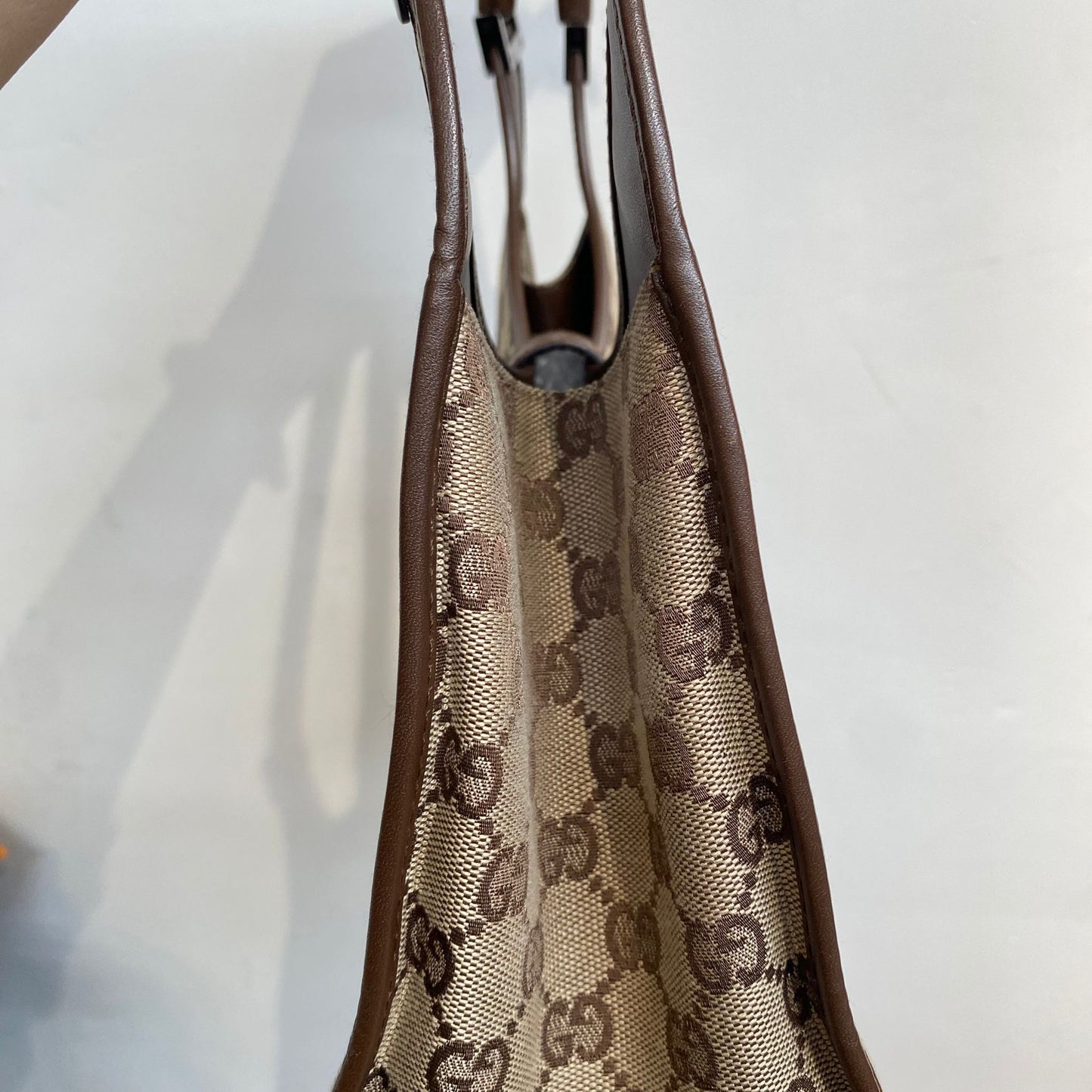 Gucci腋下包