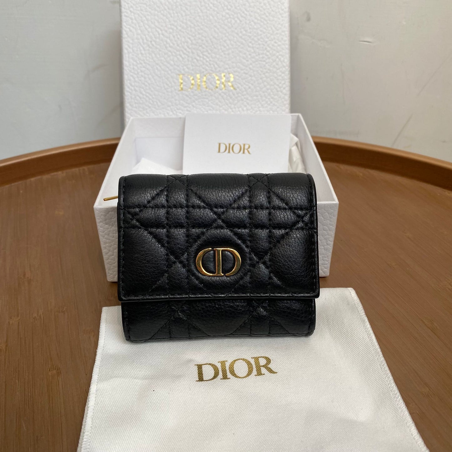 Dior Caro Hibiscus 銀包 有盒有塵袋