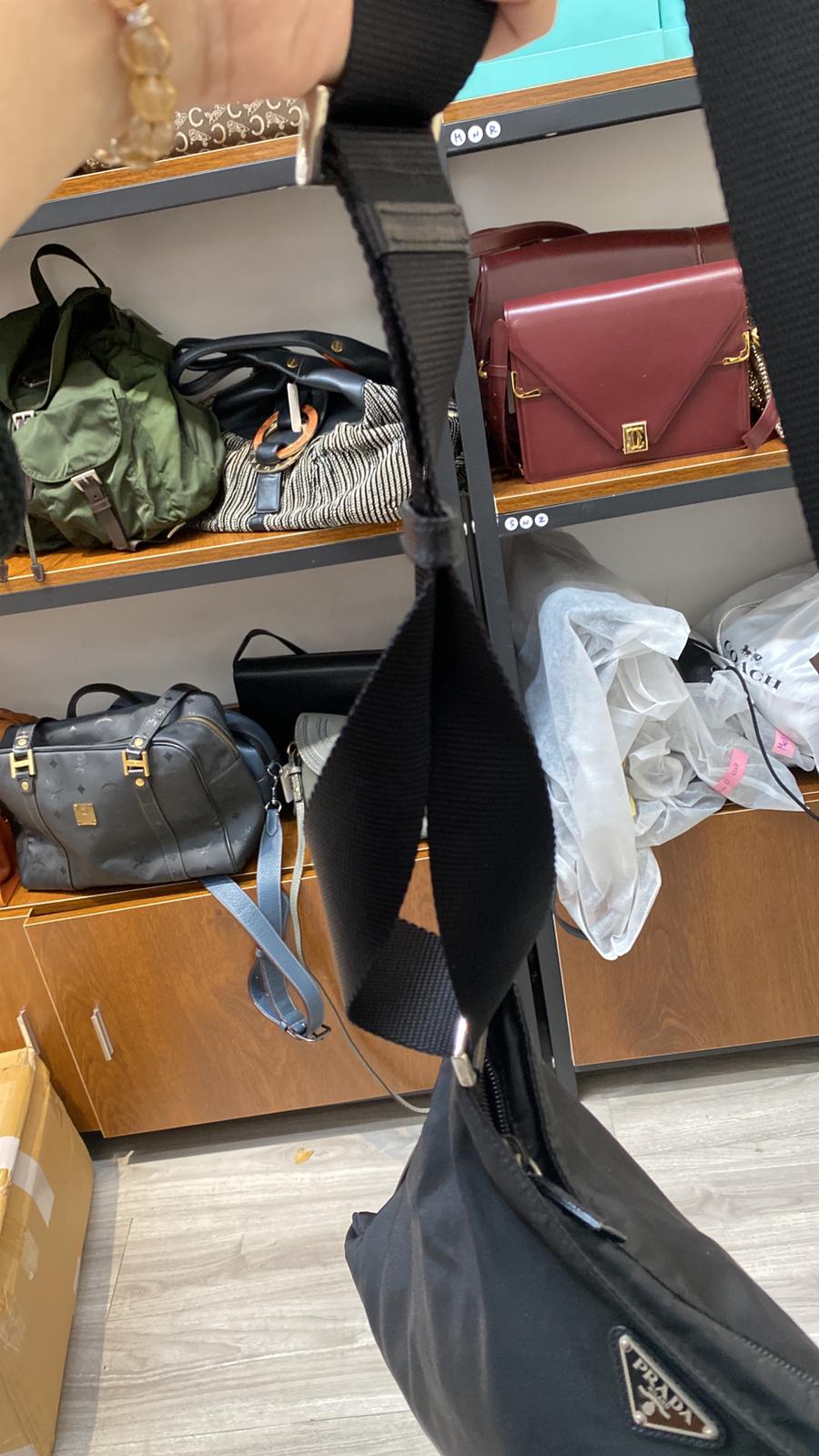 PRADA 斜孭袋