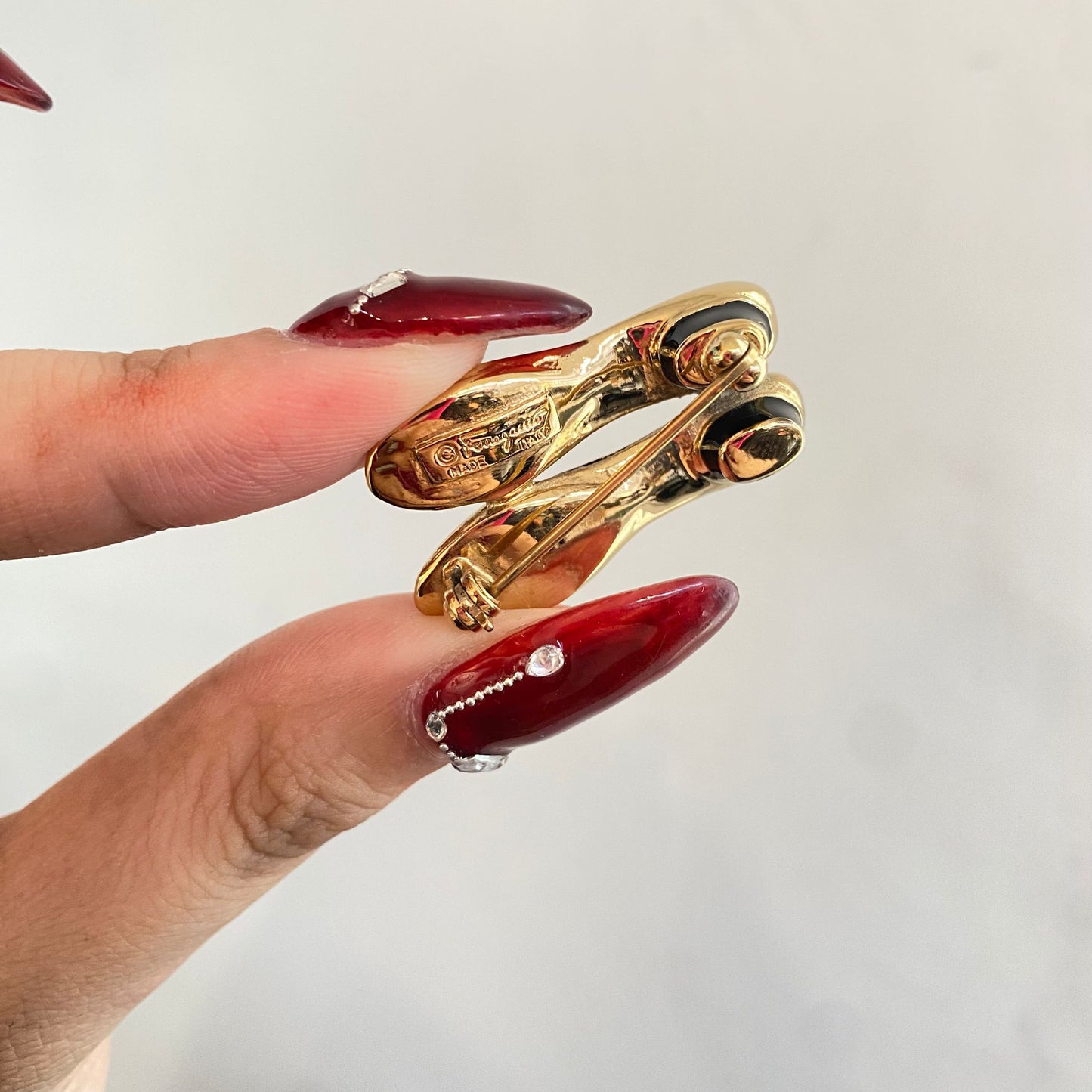 Ferragamo 高踭鞋心口針