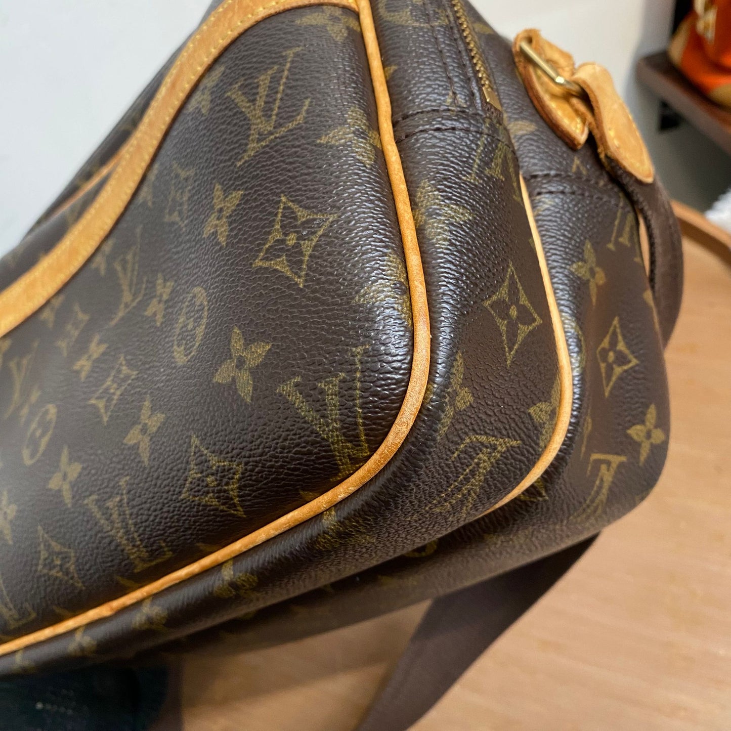 LV 記者袋
