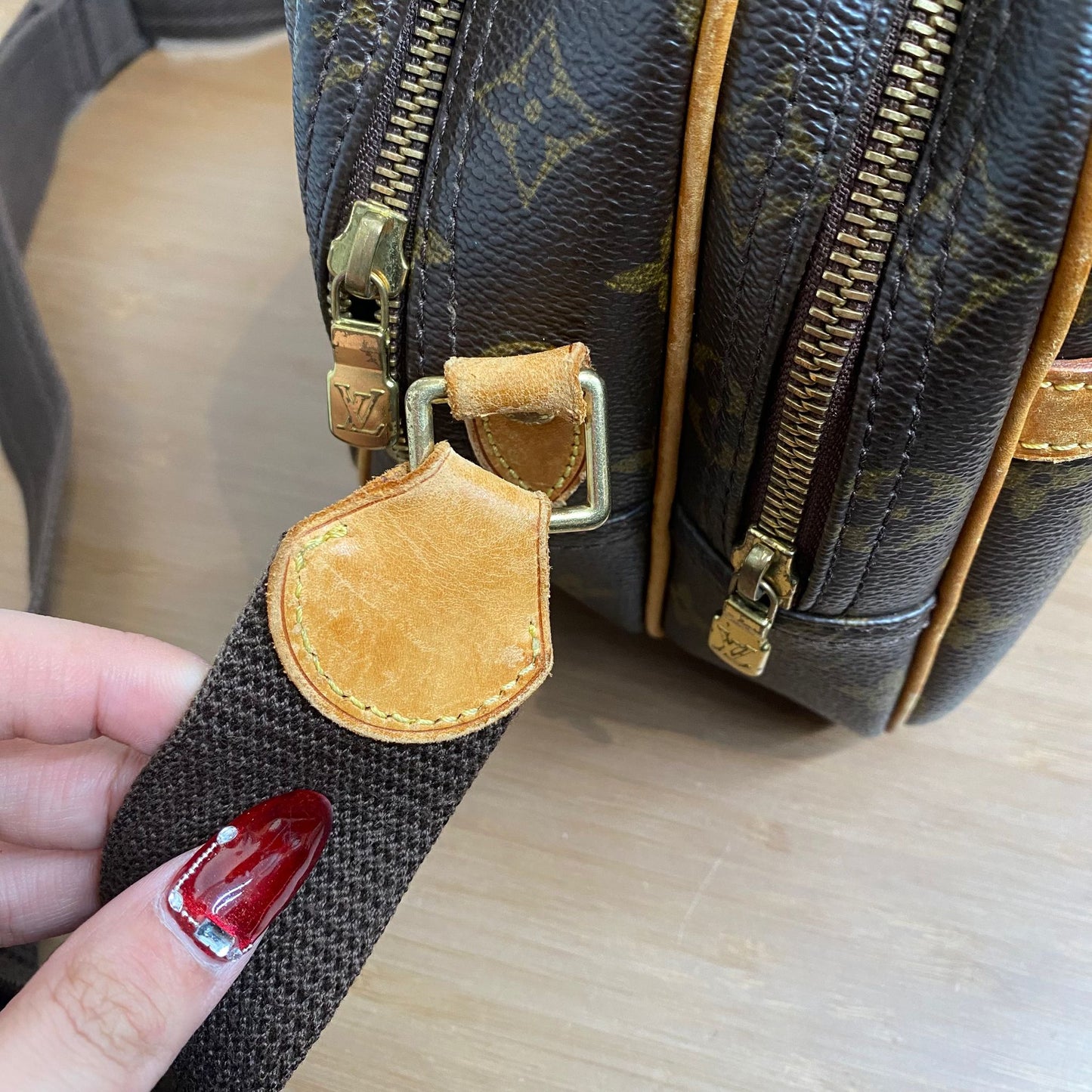 LV 記者袋