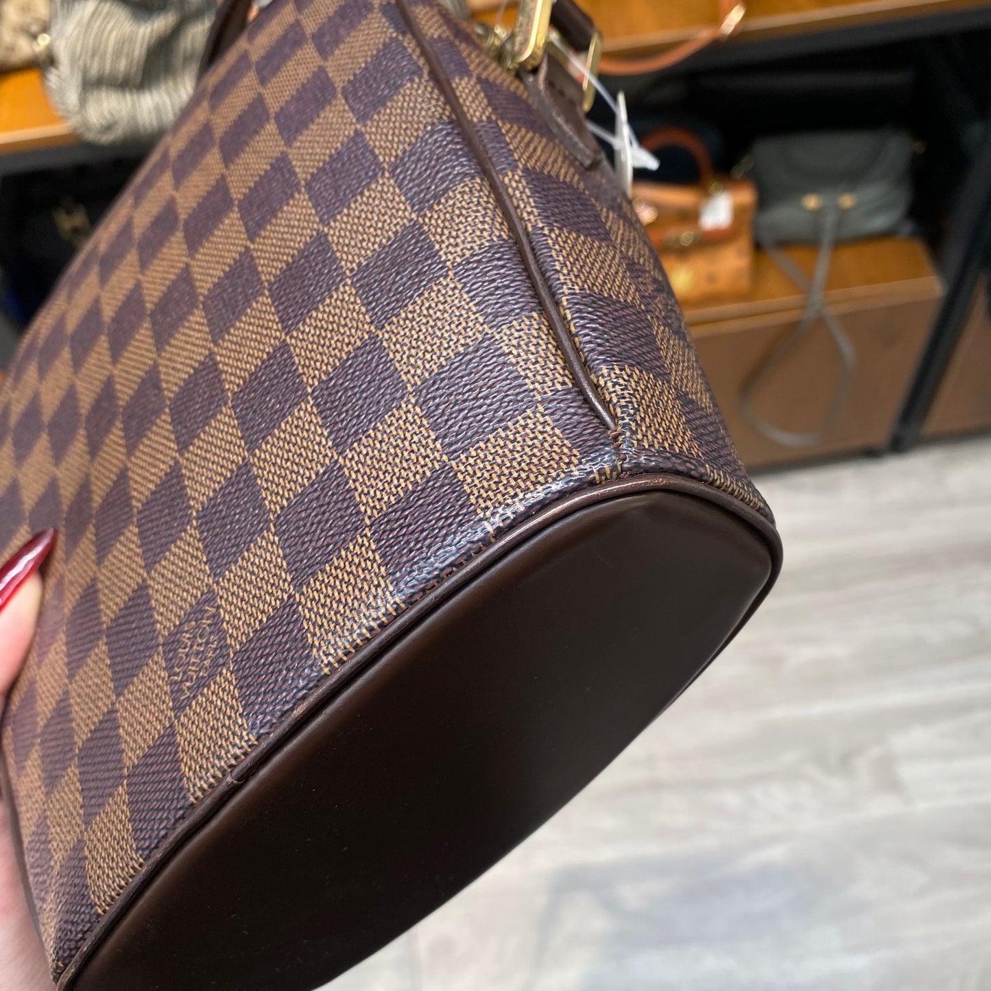 LV 棋盤斜孭袋