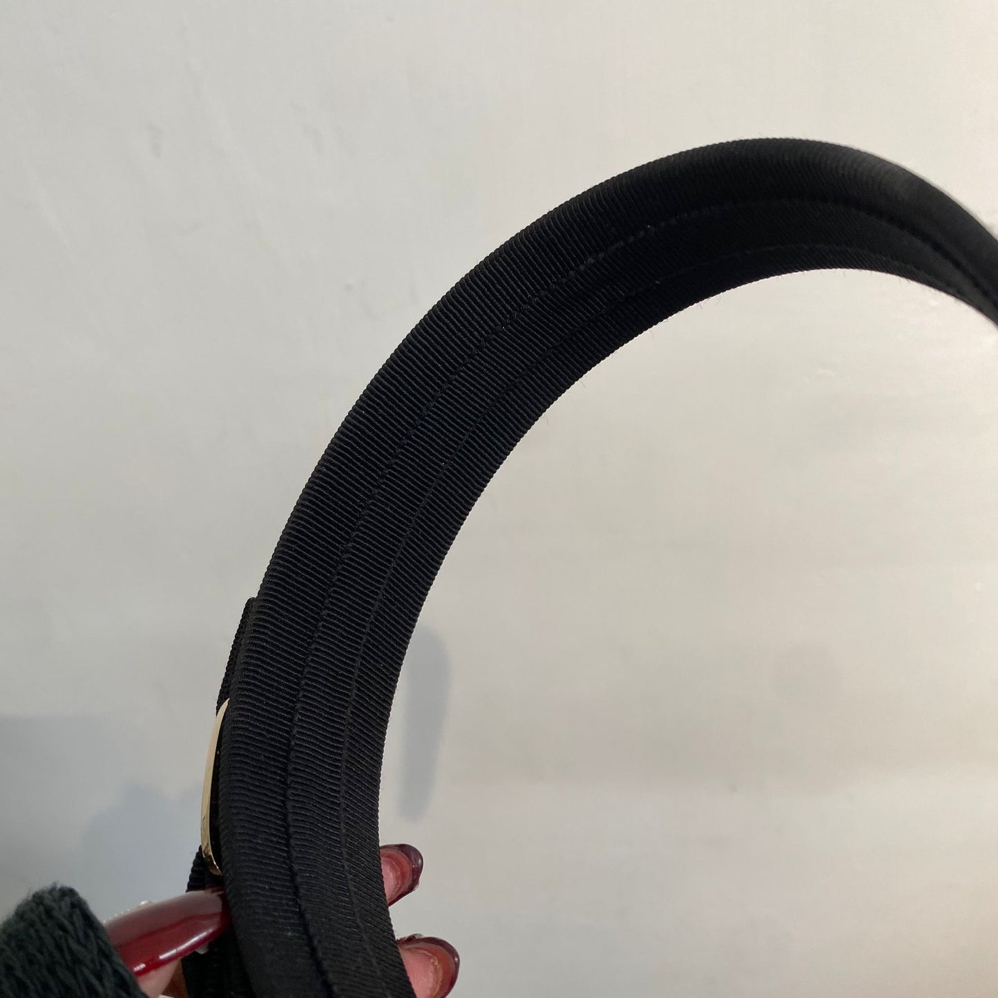 Ferragamo 黑金頭箍