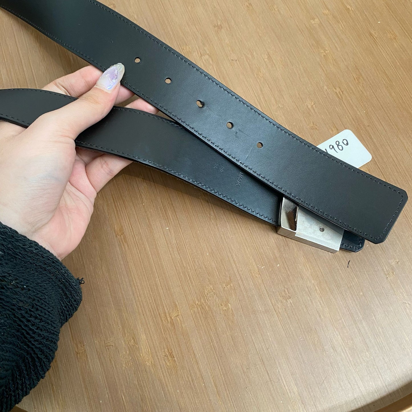 LV 男裝皮帶 有盒、塵袋