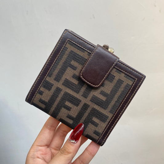 FENDI 短銀包