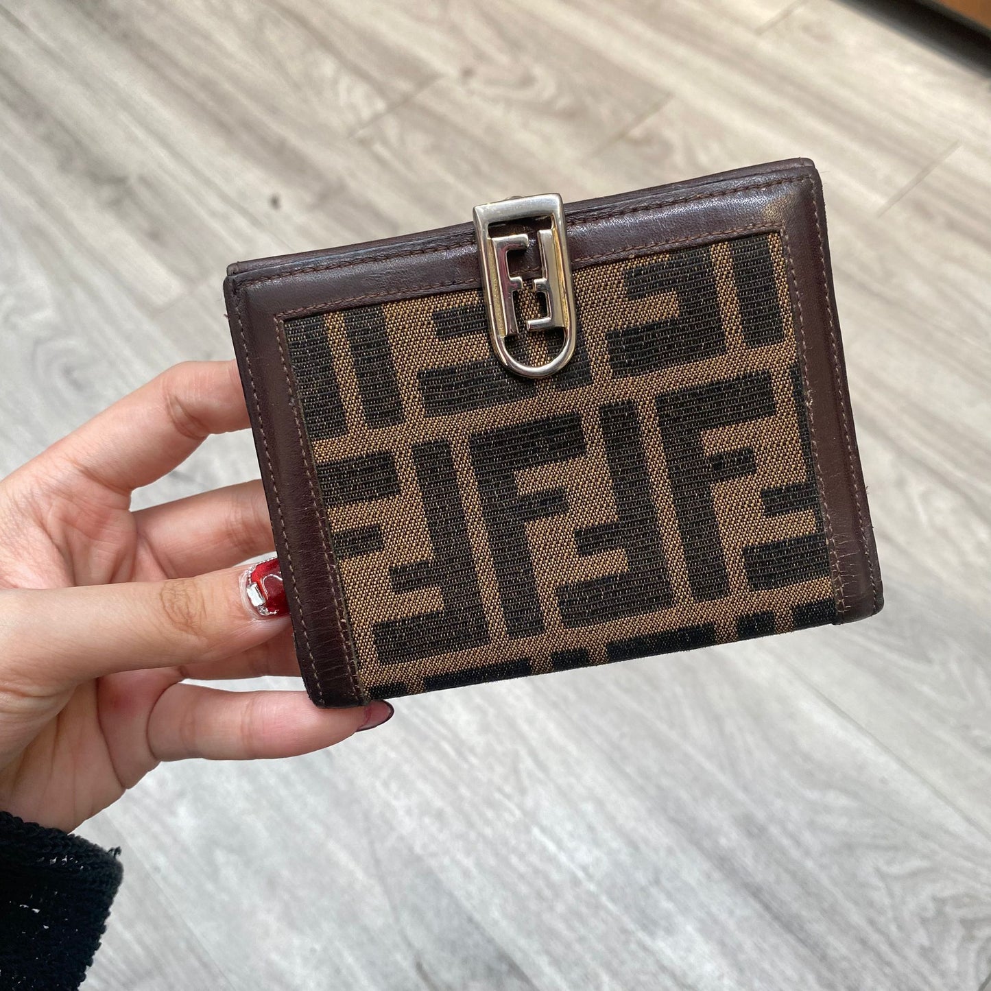 FENDI 短銀包