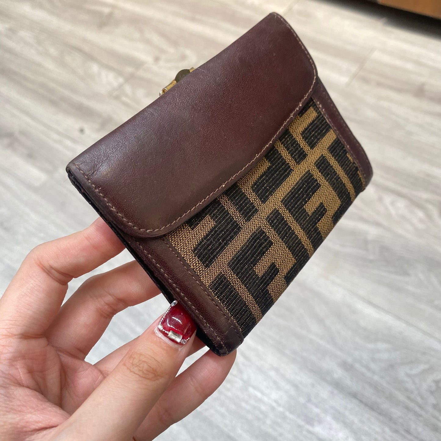 FENDI 短銀包