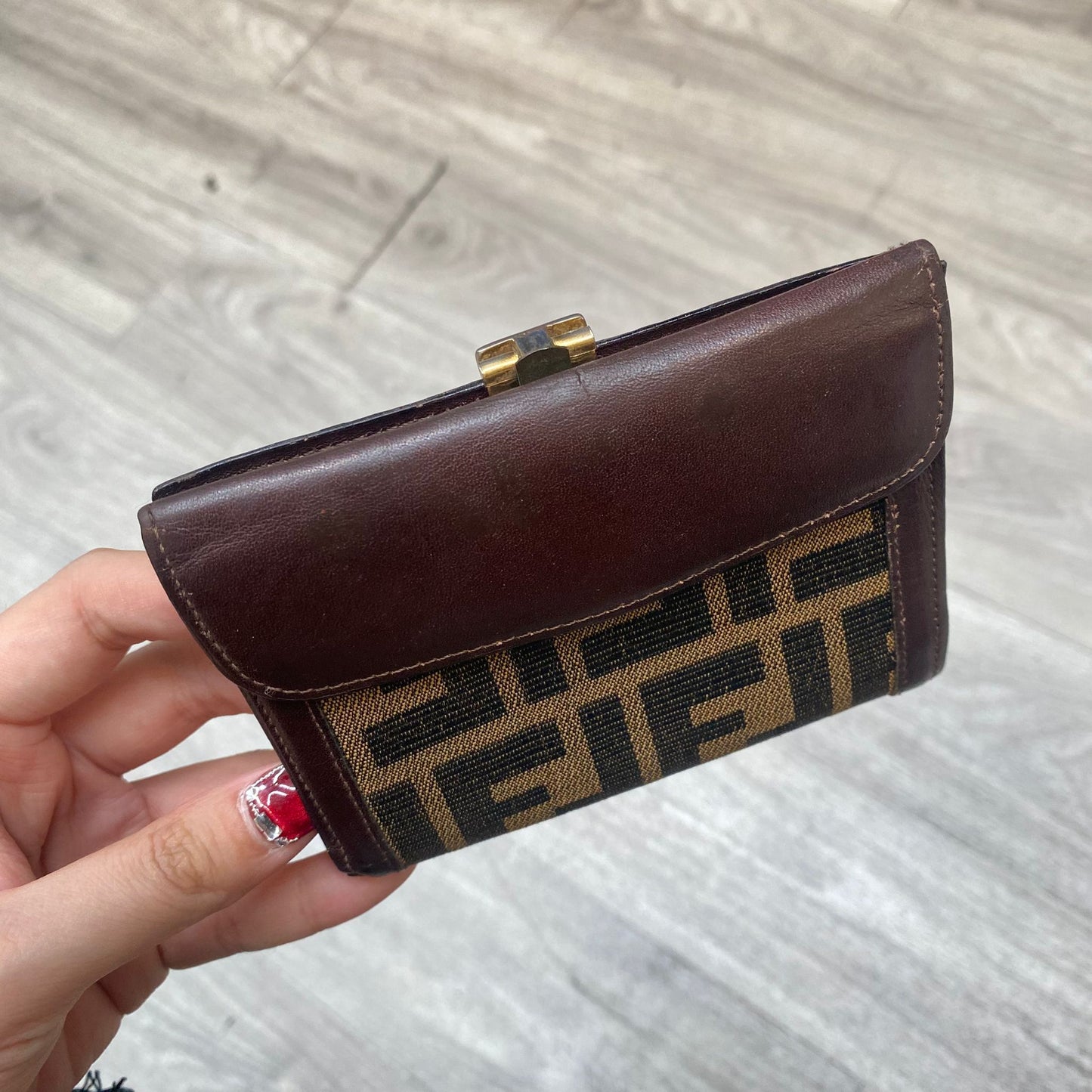 FENDI 短銀包