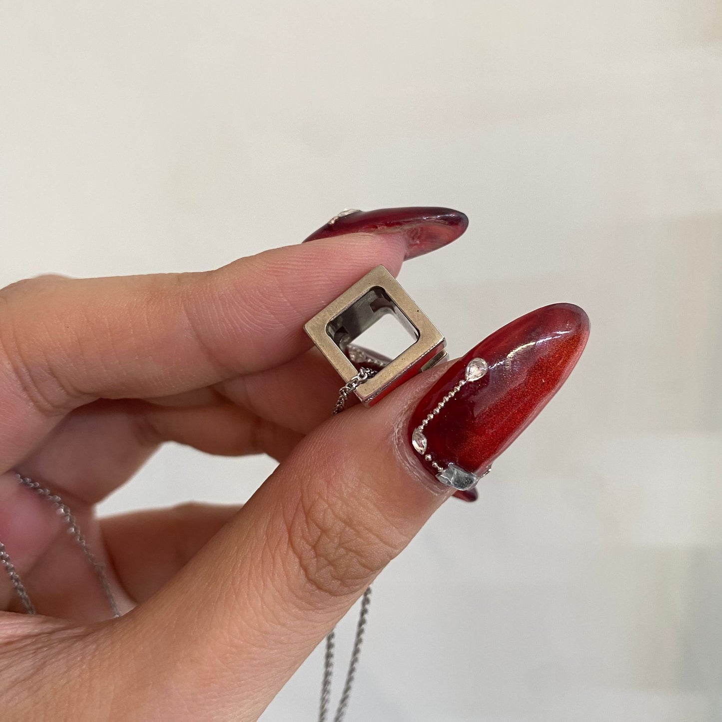 HERMES CUBE H 紅色吊墜