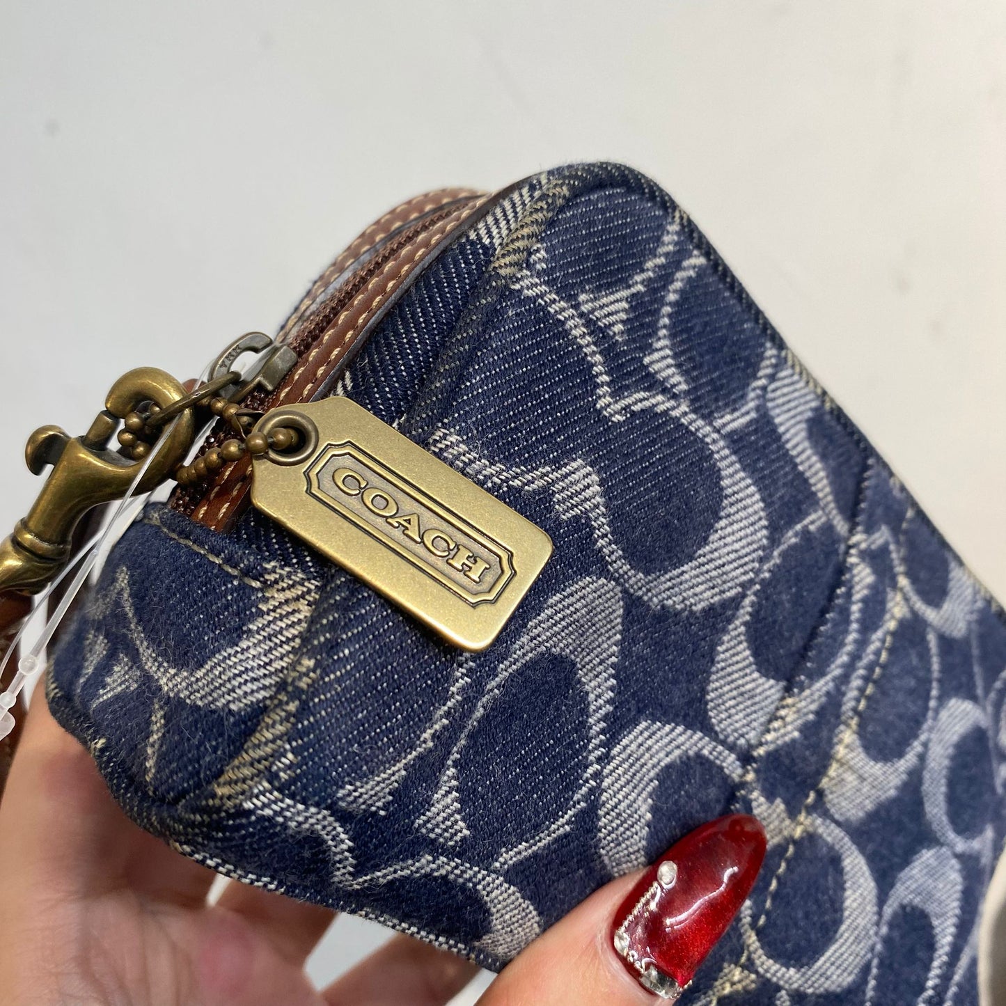 Coach 牛仔化妝袋