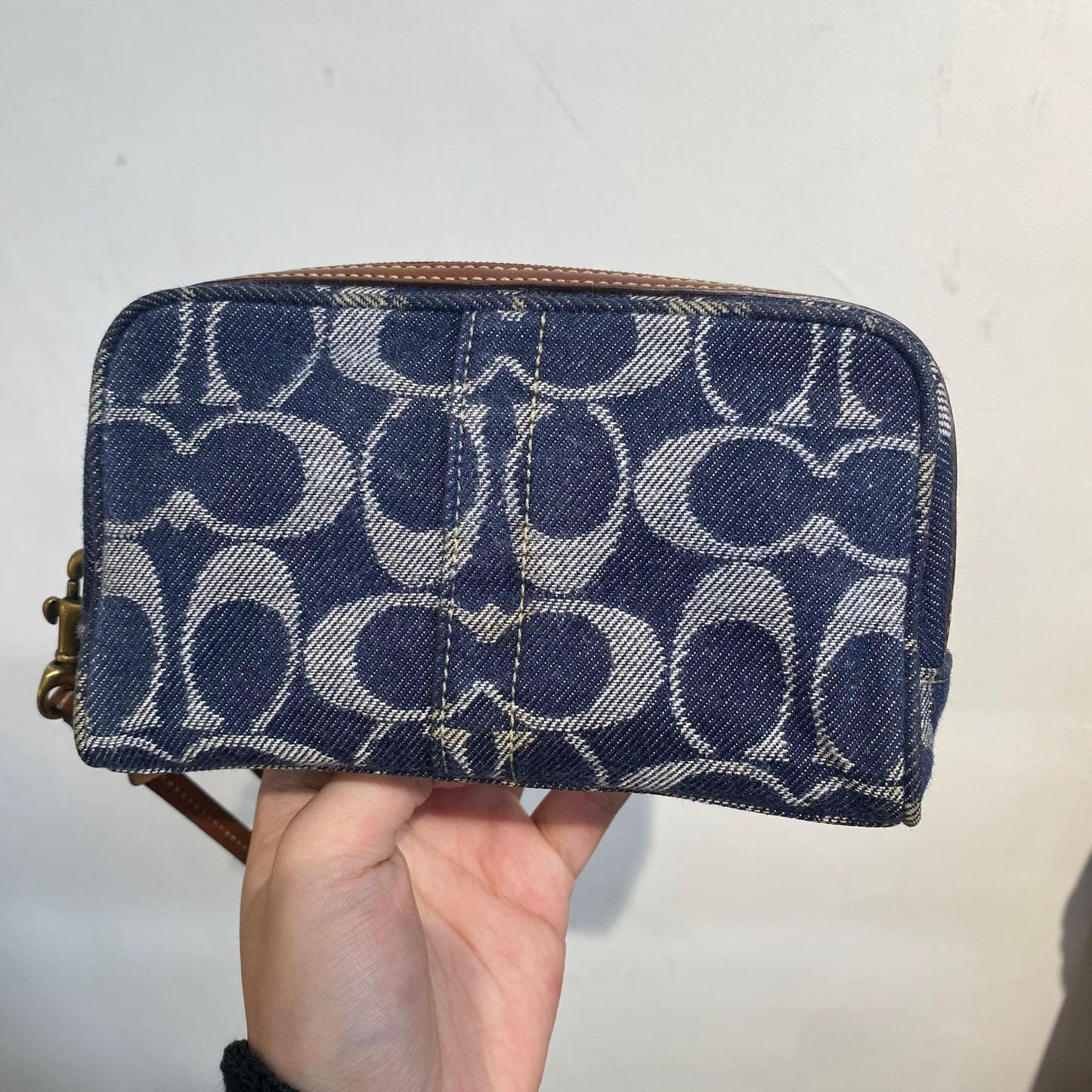 Coach 牛仔化妝袋