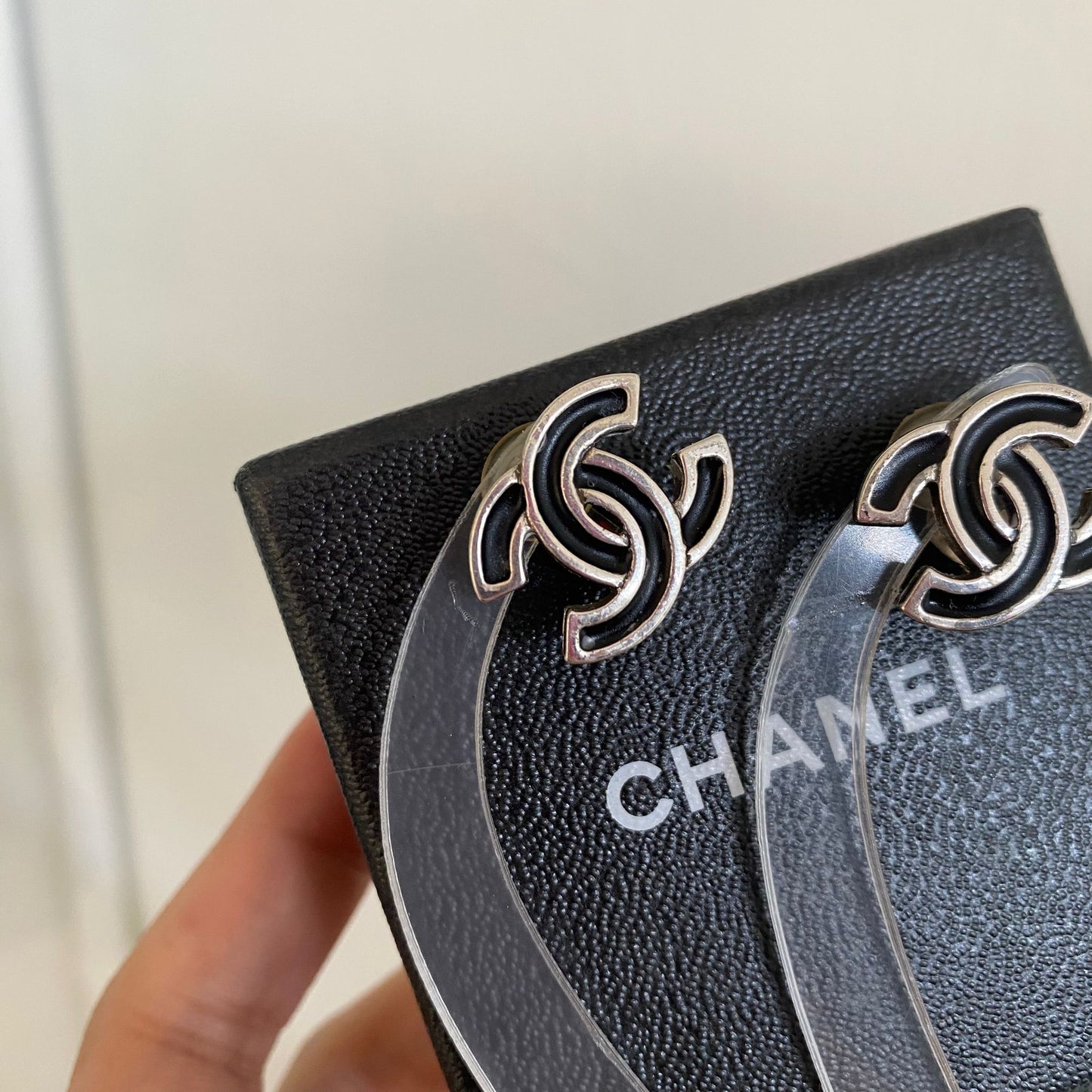 CHANEL 耳夾 有盒 有刻印