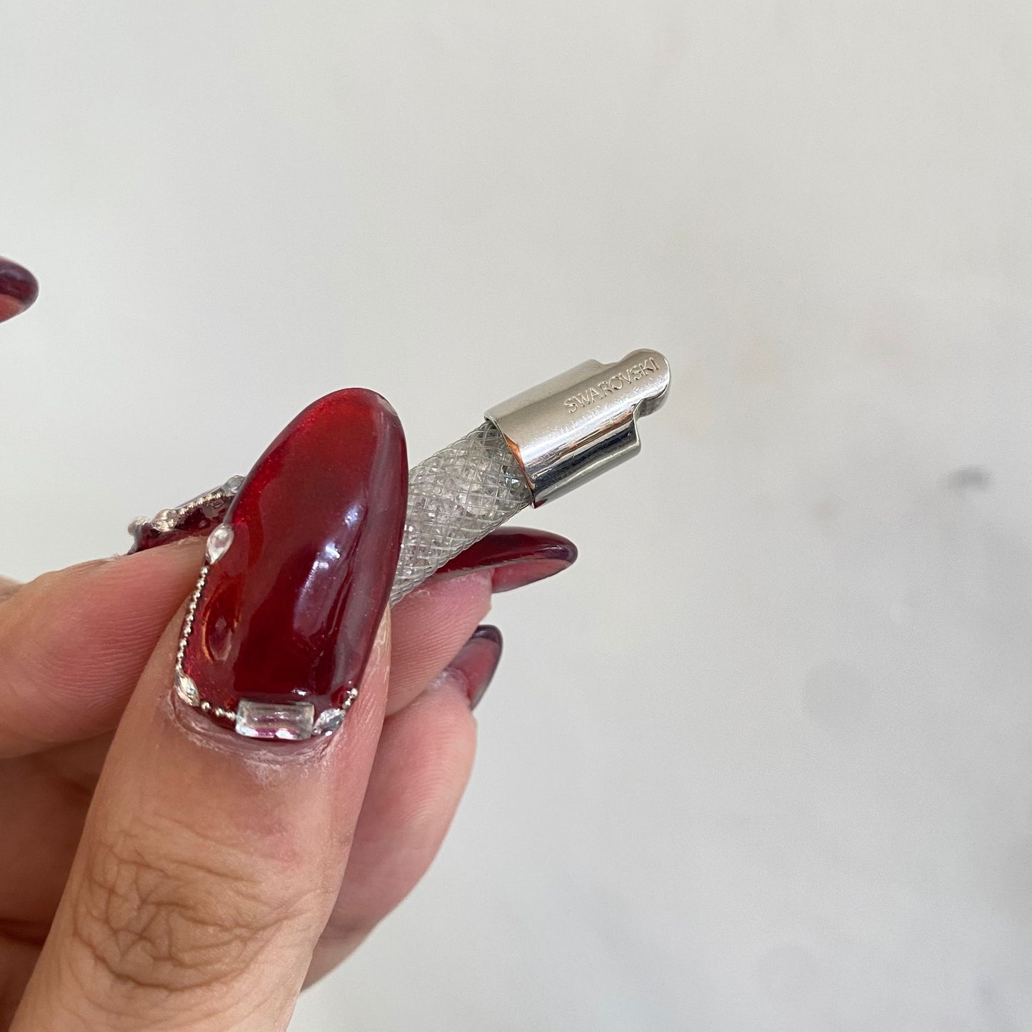 SWAROVSKI 閃閃白色手帶