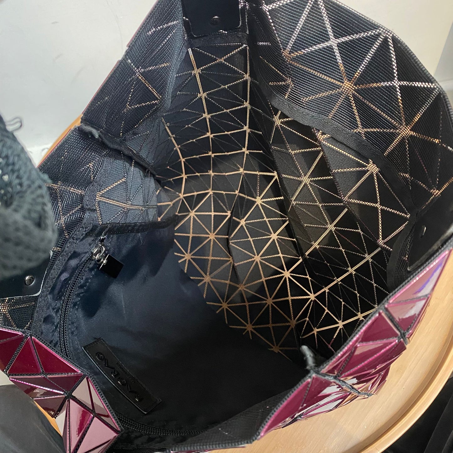 BAOBAO TOTE 酒紅色 有塵袋