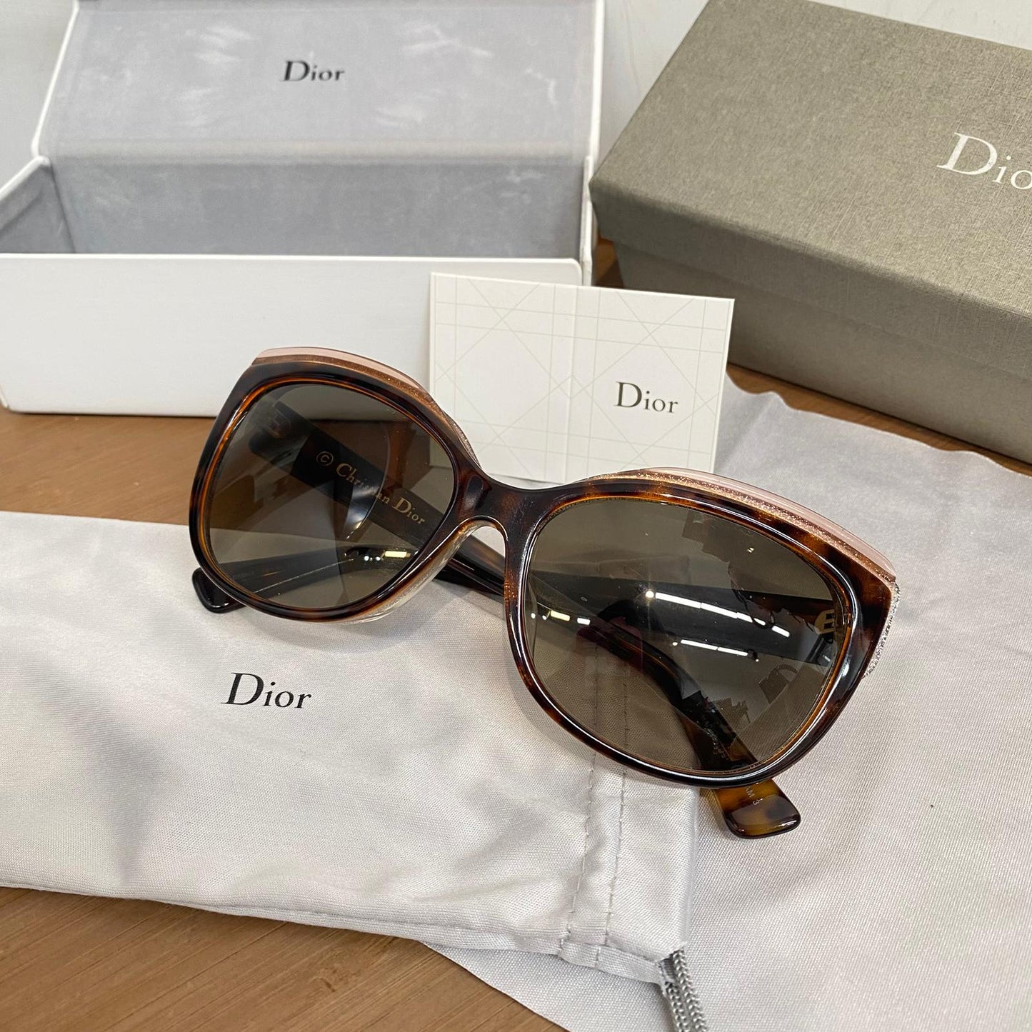DIOR太陽眼鏡