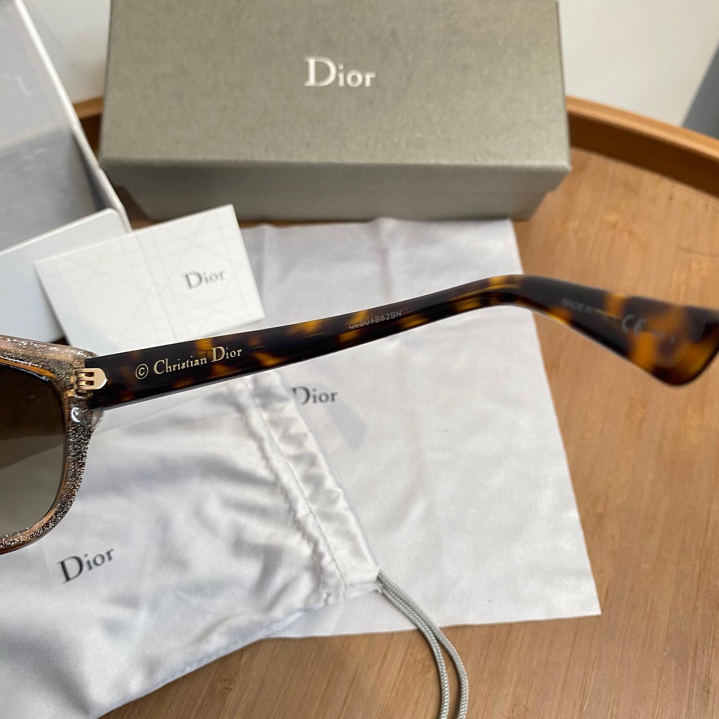 DIOR太陽眼鏡
