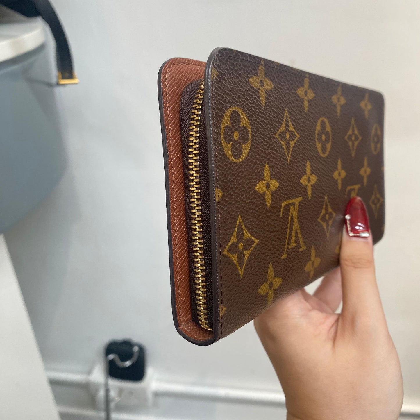 LV長銀包 有盒