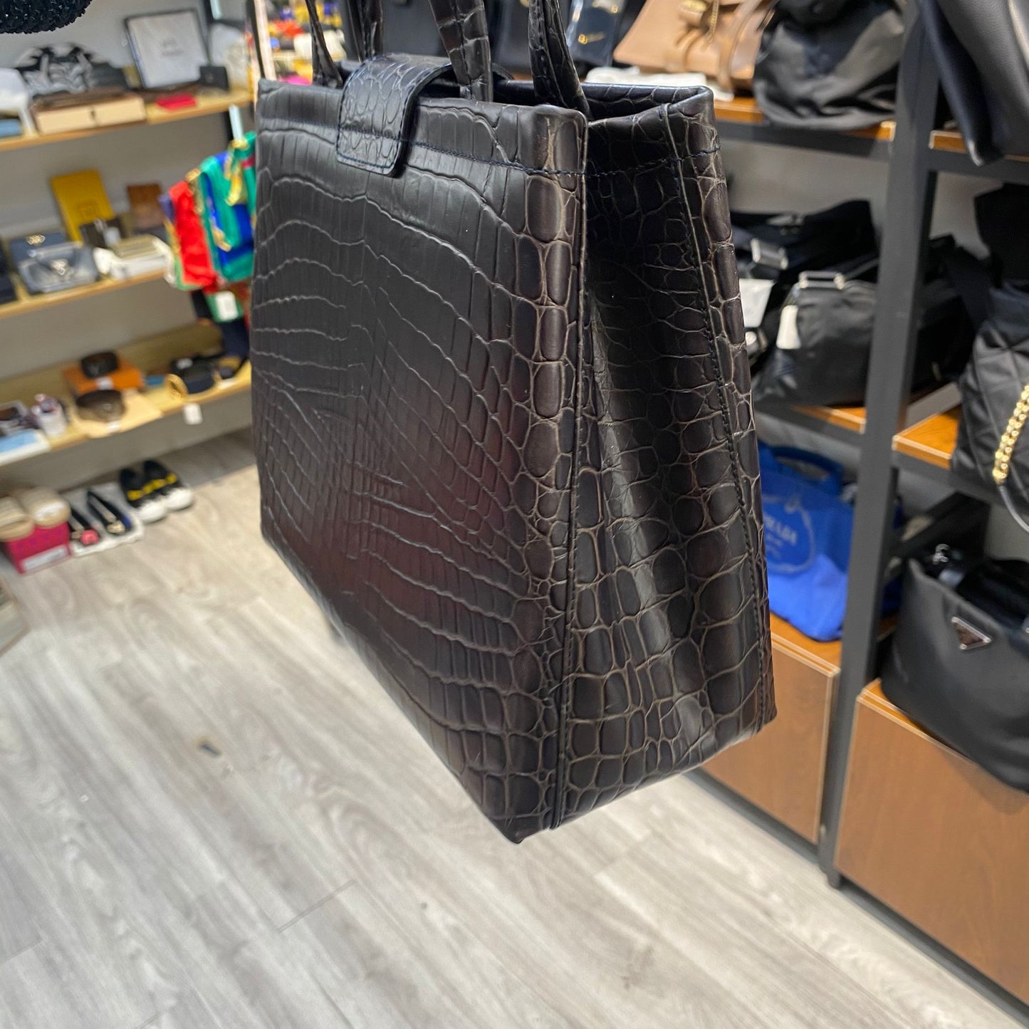 Ferragamo 鱷魚皮壓紋袋