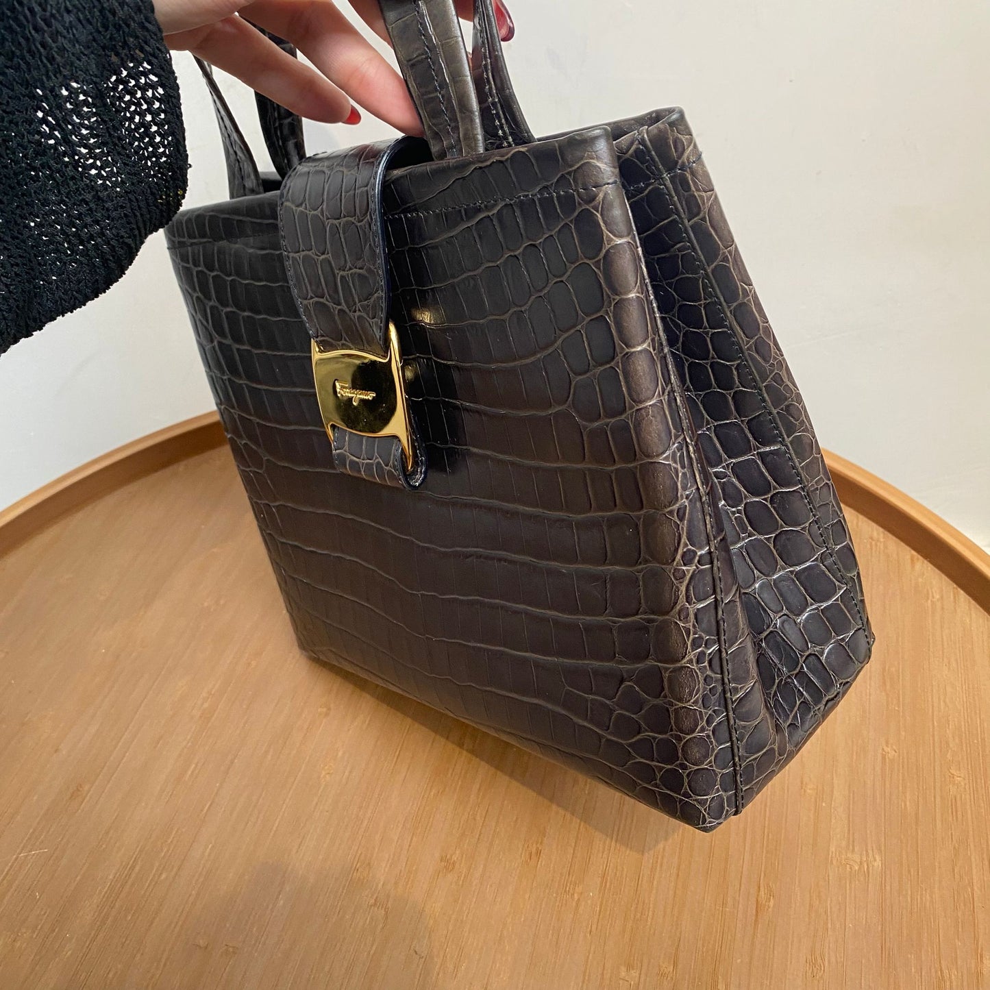 Ferragamo 鱷魚皮壓紋袋