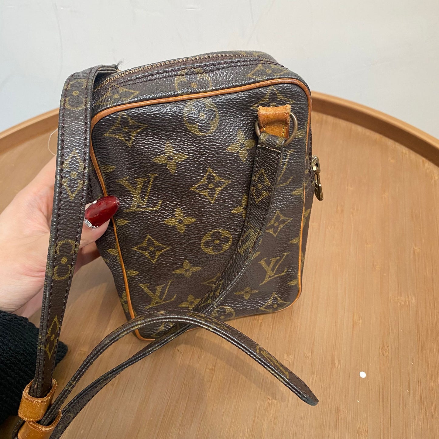 LV Amazon 細日字袋 M45236