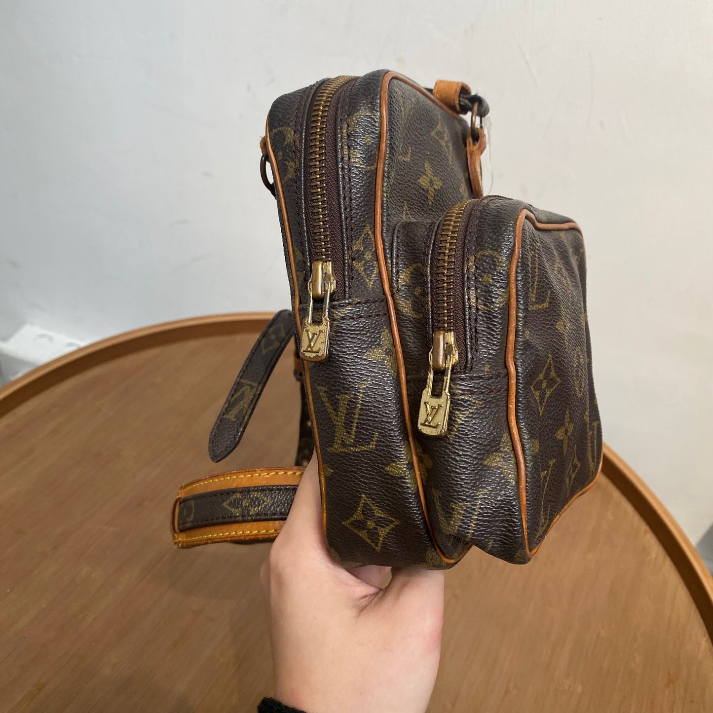 LV Amazon 細日字袋 M45236