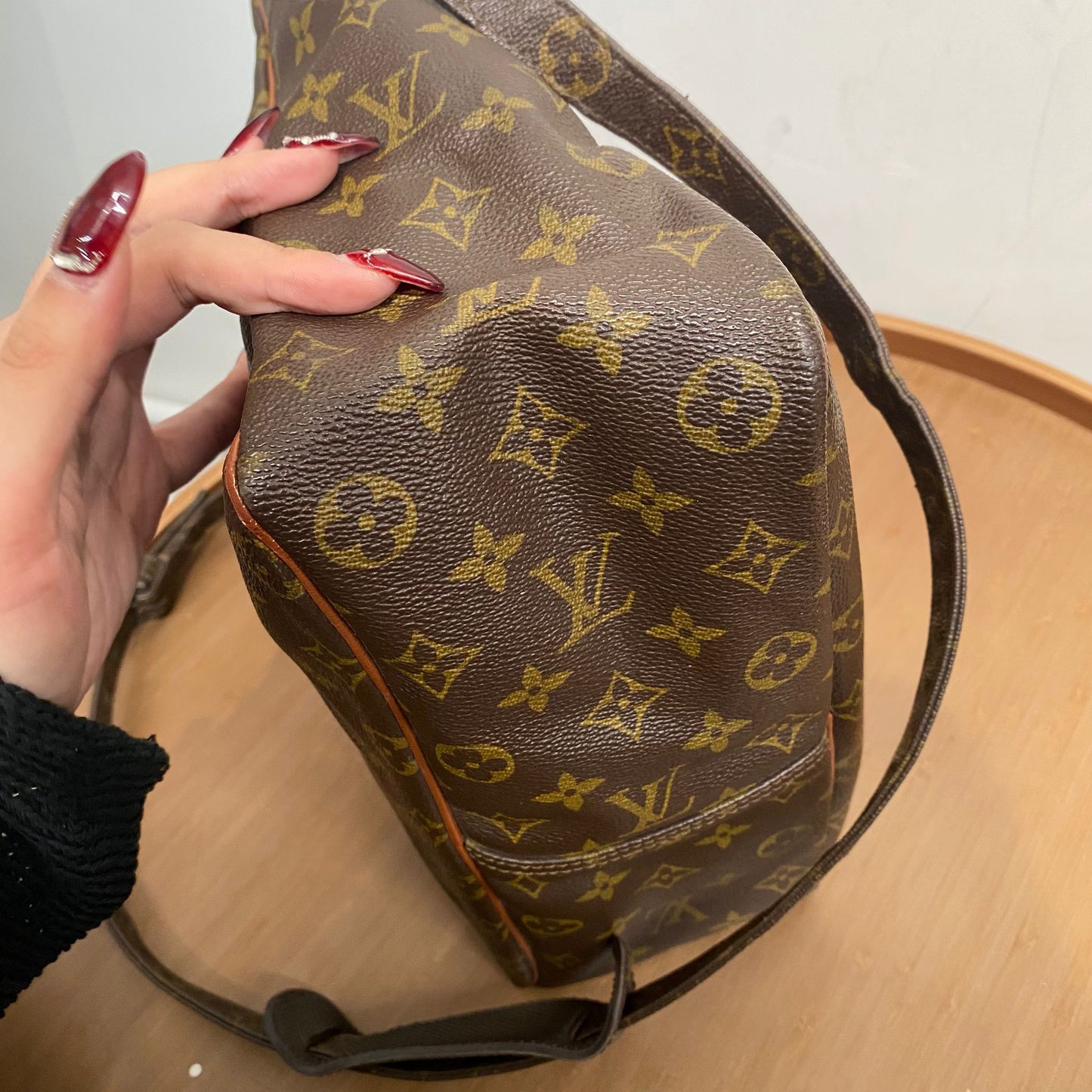 LV 老花斜孭袋