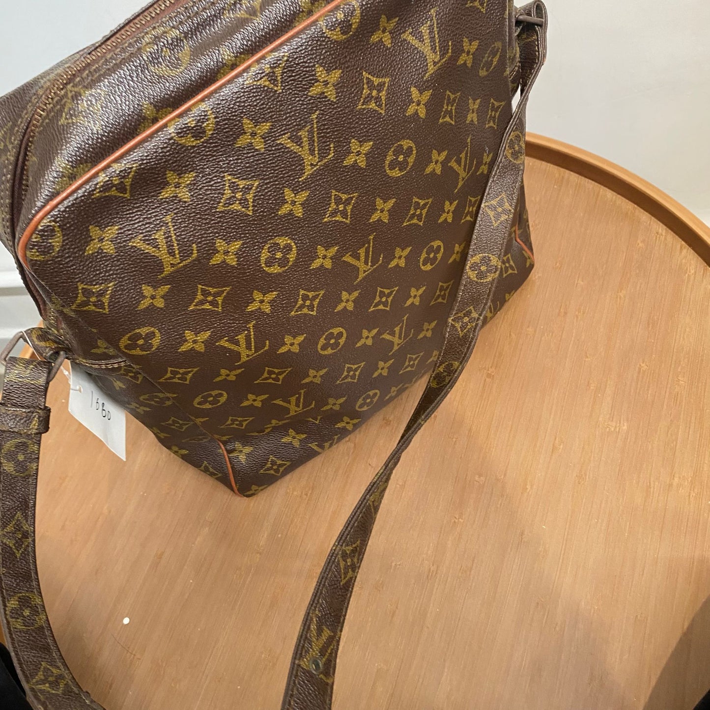 LV 老花斜孭袋
