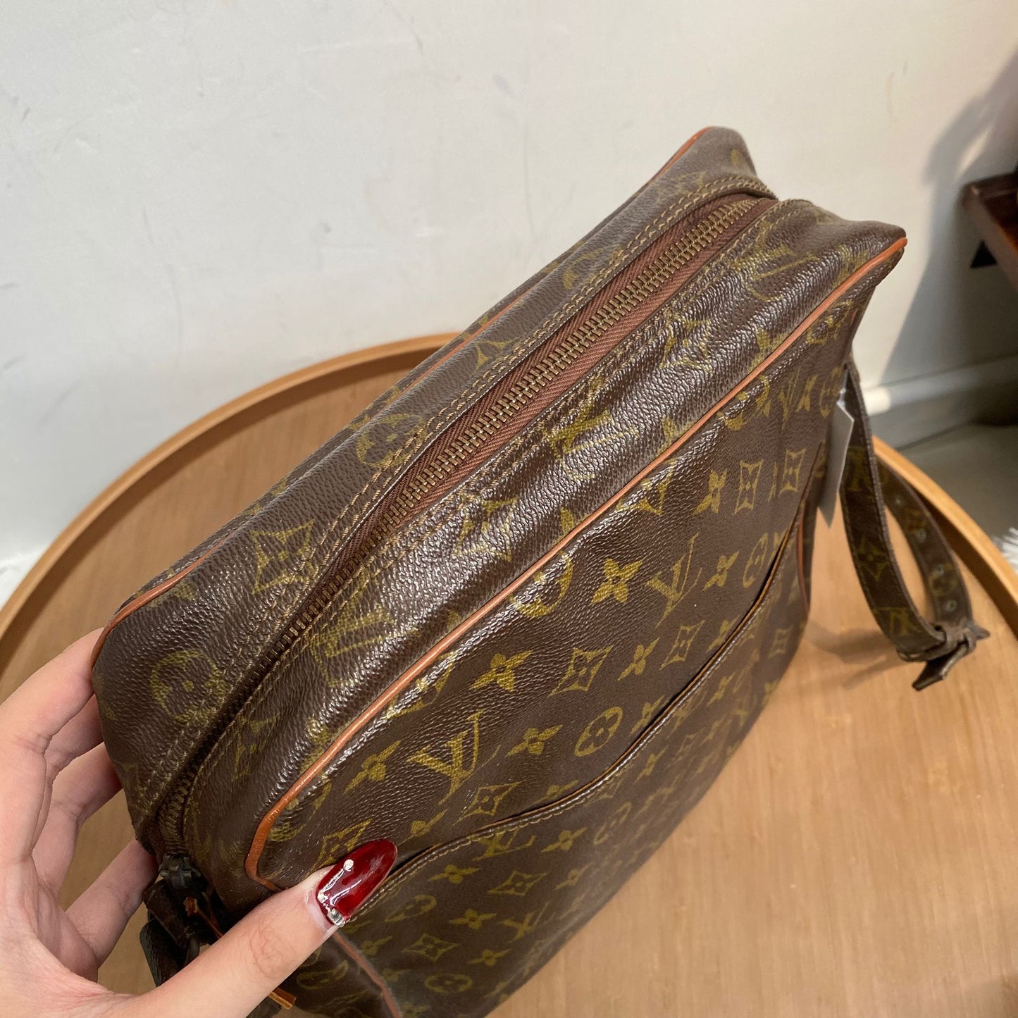 LV 老花斜孭袋