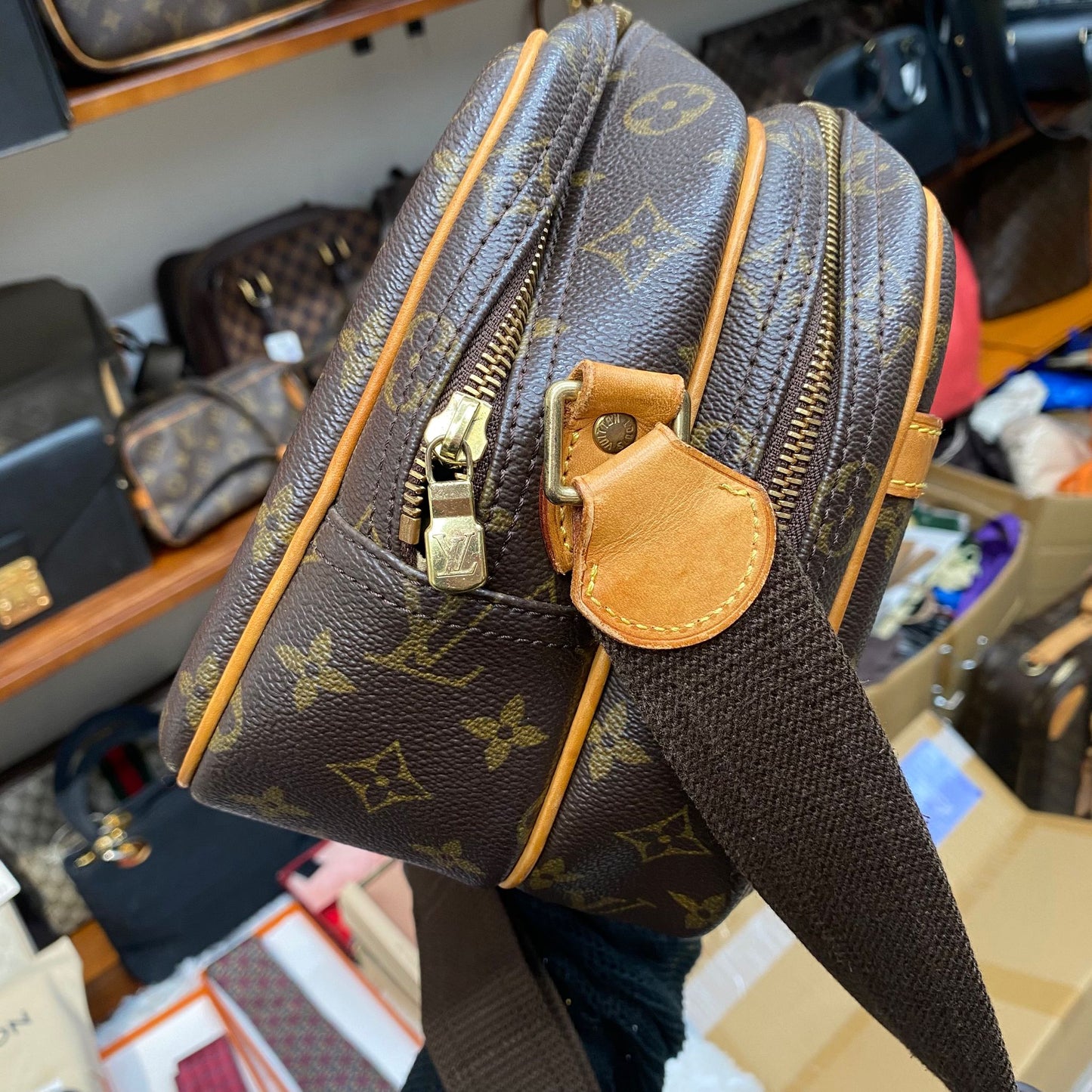 LV 記者袋
